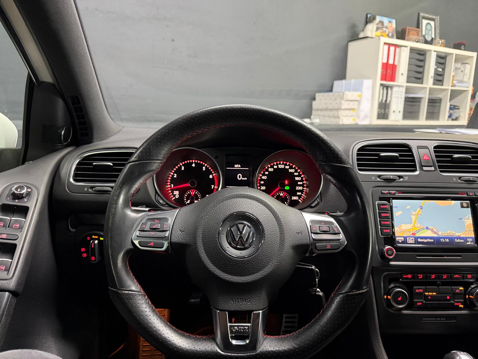 VW Golf 2.0 TSI GTI Performance DSG Frisch ab MFK&Frisch ab Service-image-9
