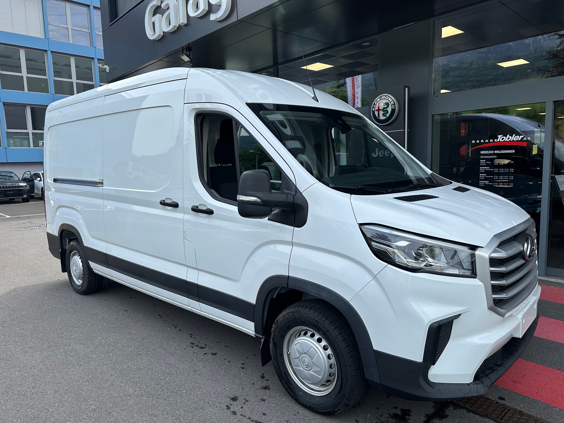 MAXUS Deliver 9 2.0D L3H2 FWD Base-image-5