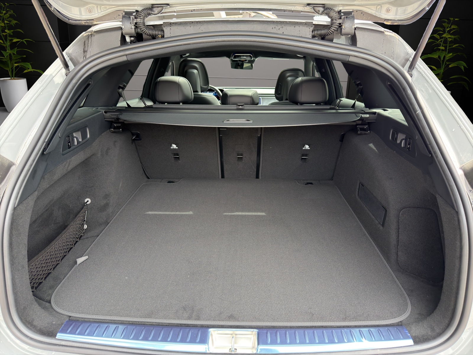 MERCEDES-BENZ E 220 d T 4Matic 9G-Tronic-image-15