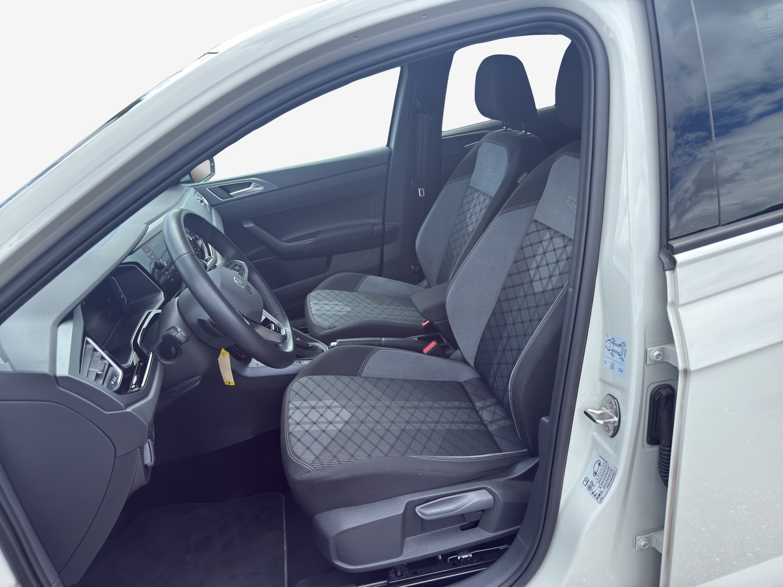 VW Polo 1.0 TSI R-Line DSG-image-7