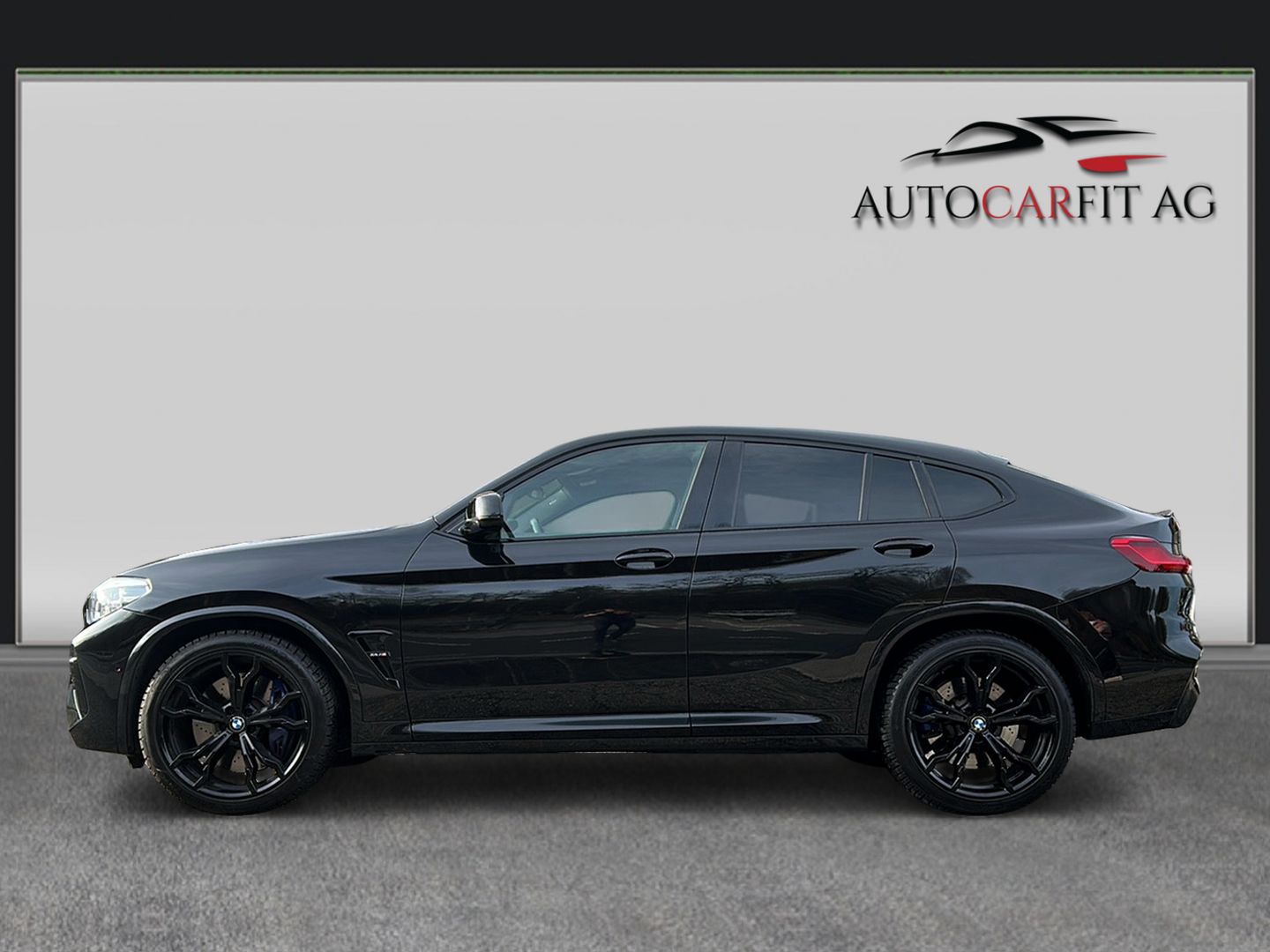 BMW X4M M Competition Steptronic-showroom-element-3