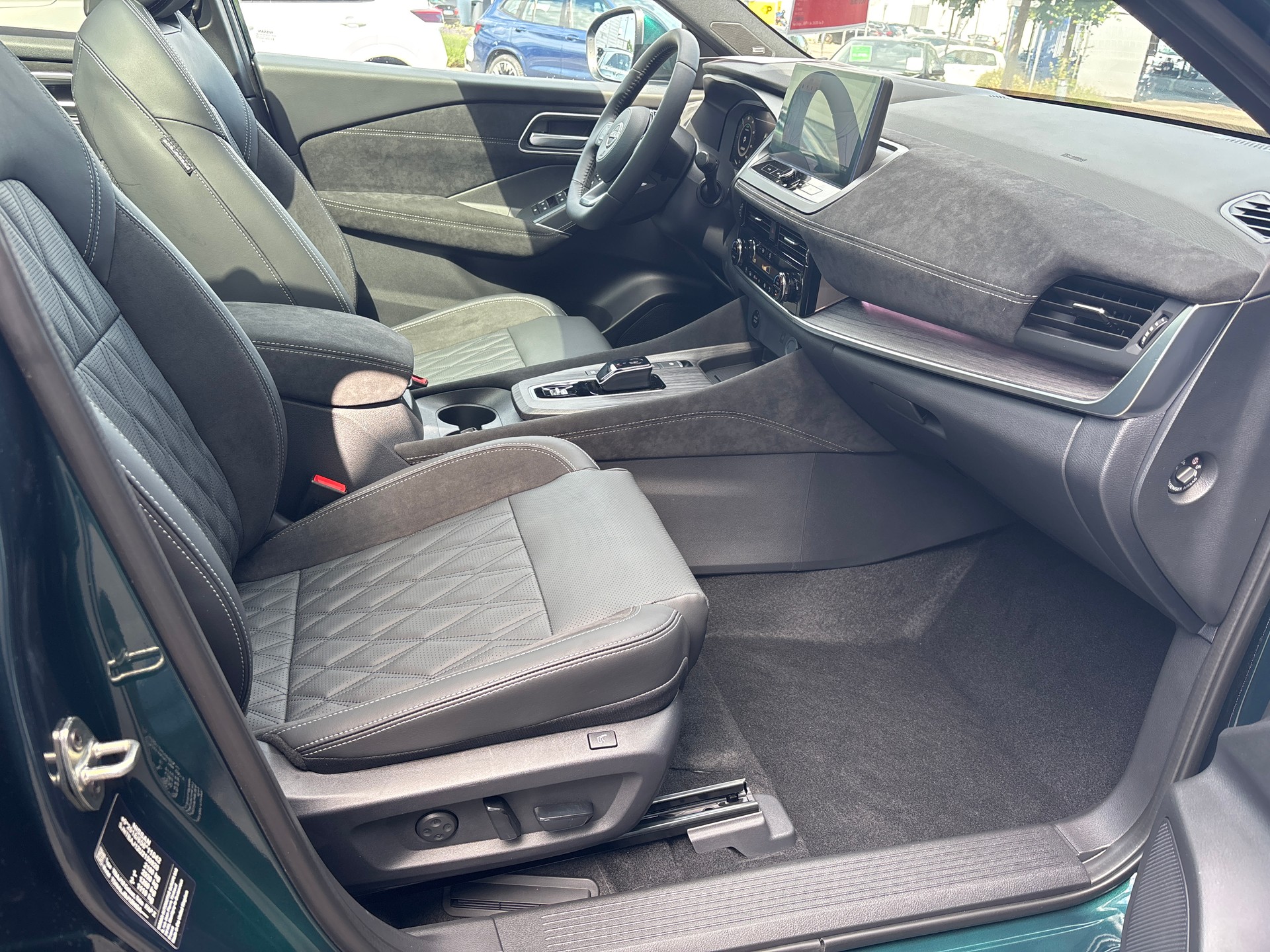 NISSAN Qashqai 1.5 VC-T e-Power Tekna+-image-13