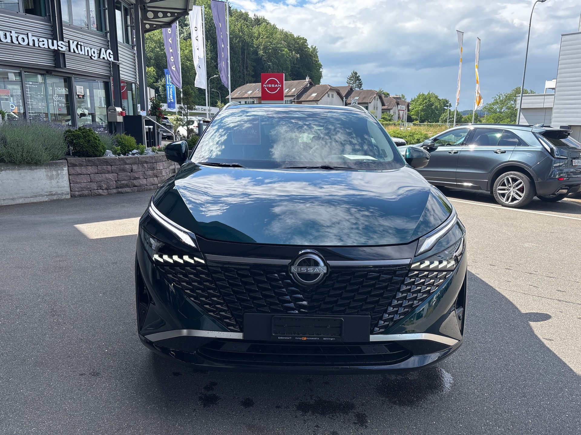 NISSAN Qashqai 1.5 VC-T e-Power Tekna+-showroom-element-2