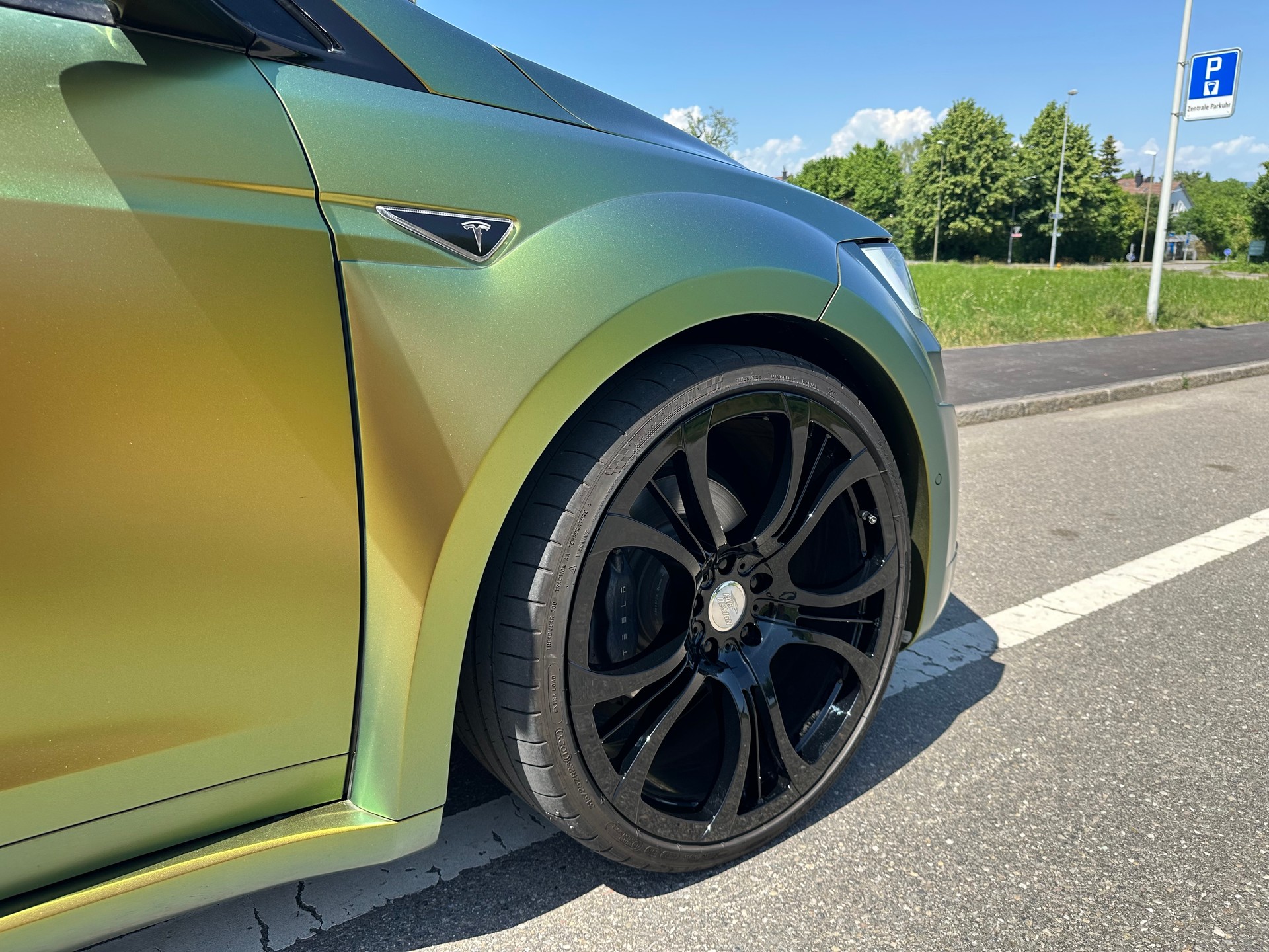 TESLA 90 D-image-3