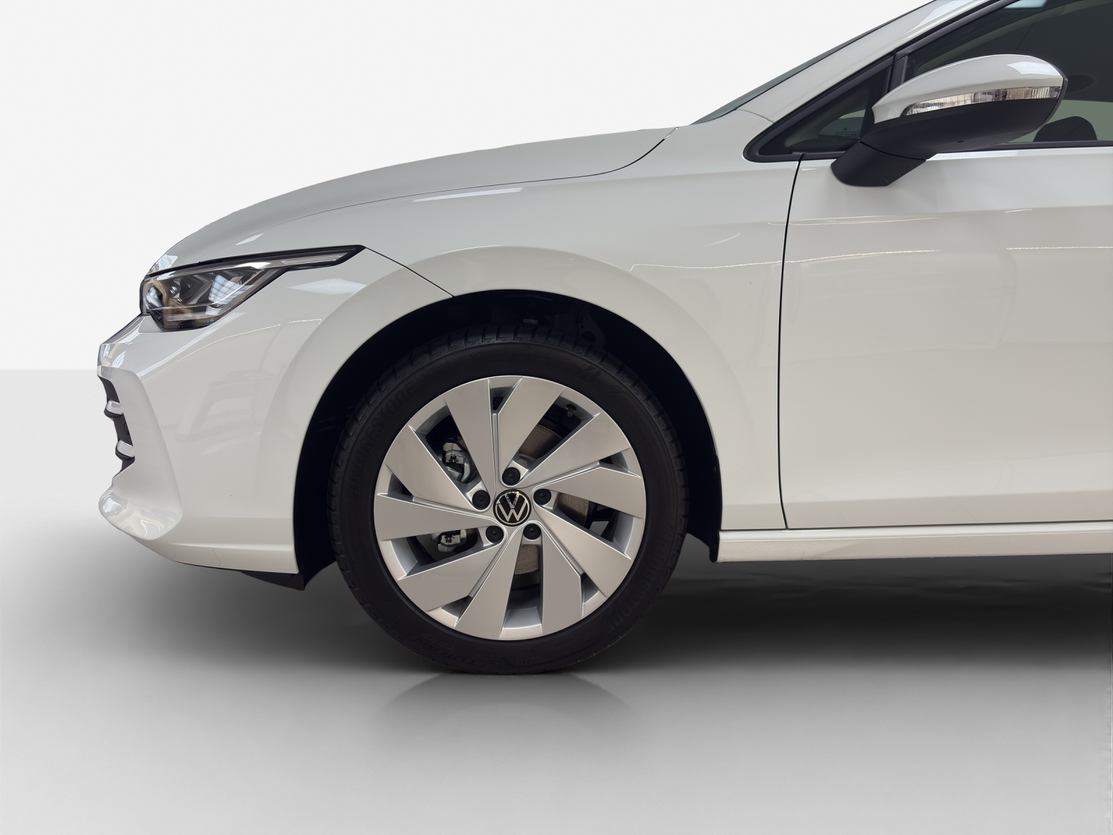 VW Golf Variant 1.5 eTSI mHEV Life-image-13