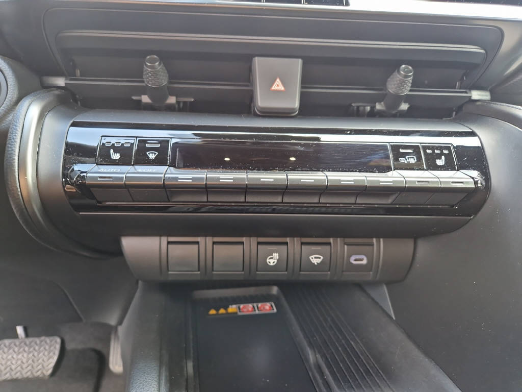 TOYOTA C-HR 2.0 PHEV Swiss Edition 47257/000-image-14