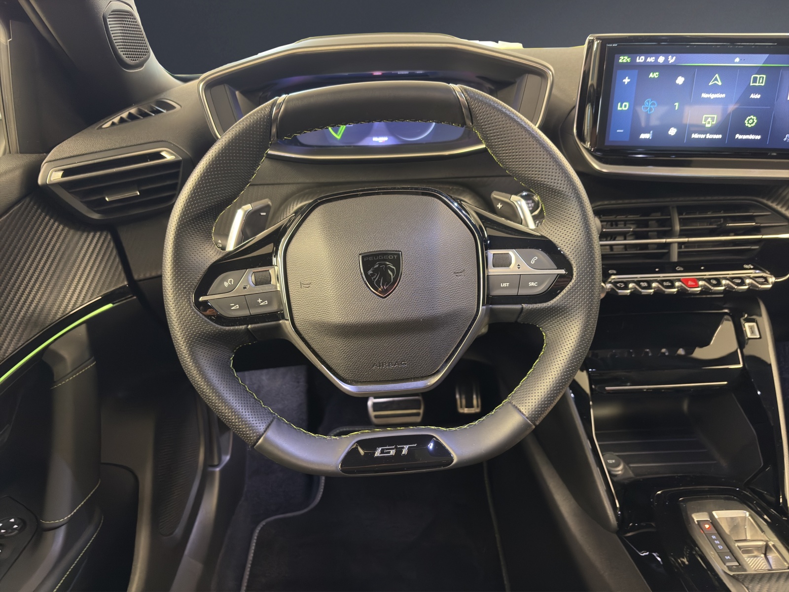 PEUGEOT 2008 1.2 PureTech GT-image-12