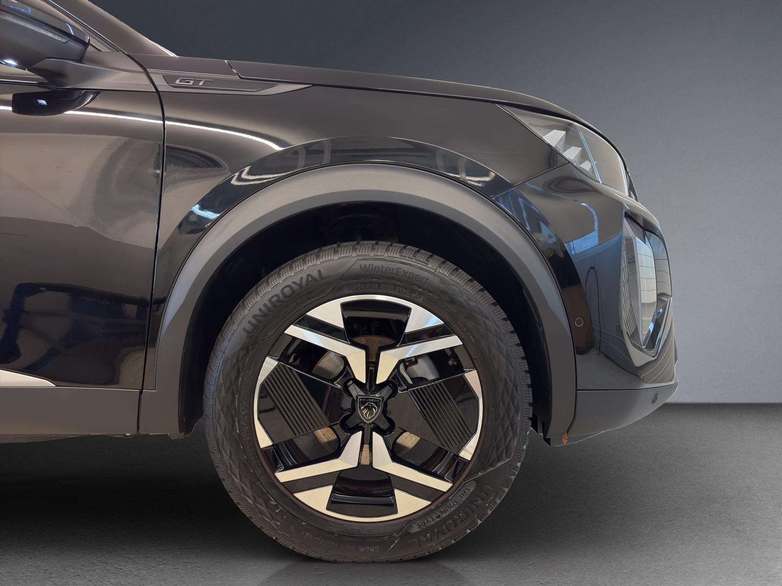 PEUGEOT 2008 1.2 PureTech GT-image-5