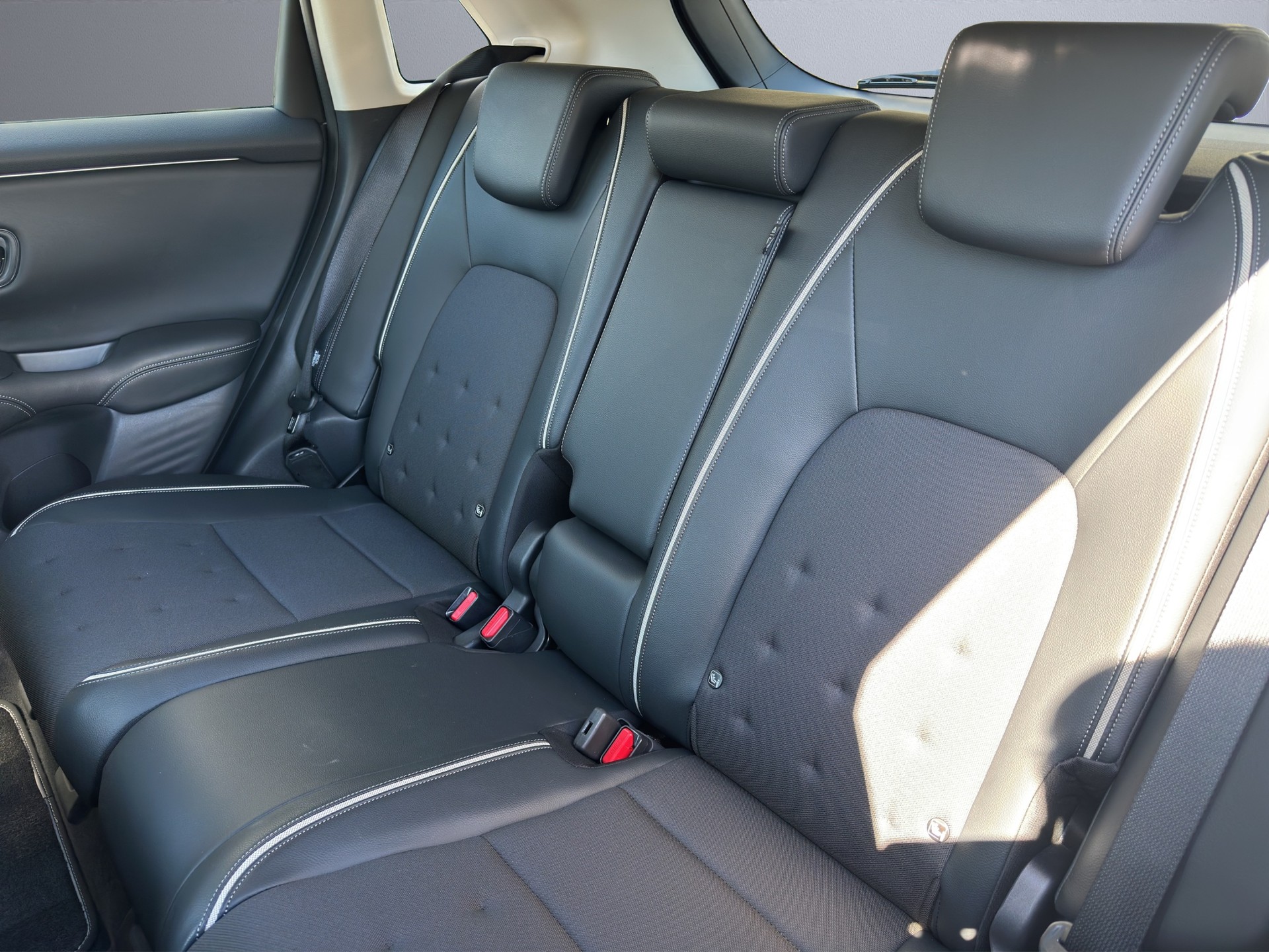 HONDA ZR-V 2.0 i-MMD Sport-image-11