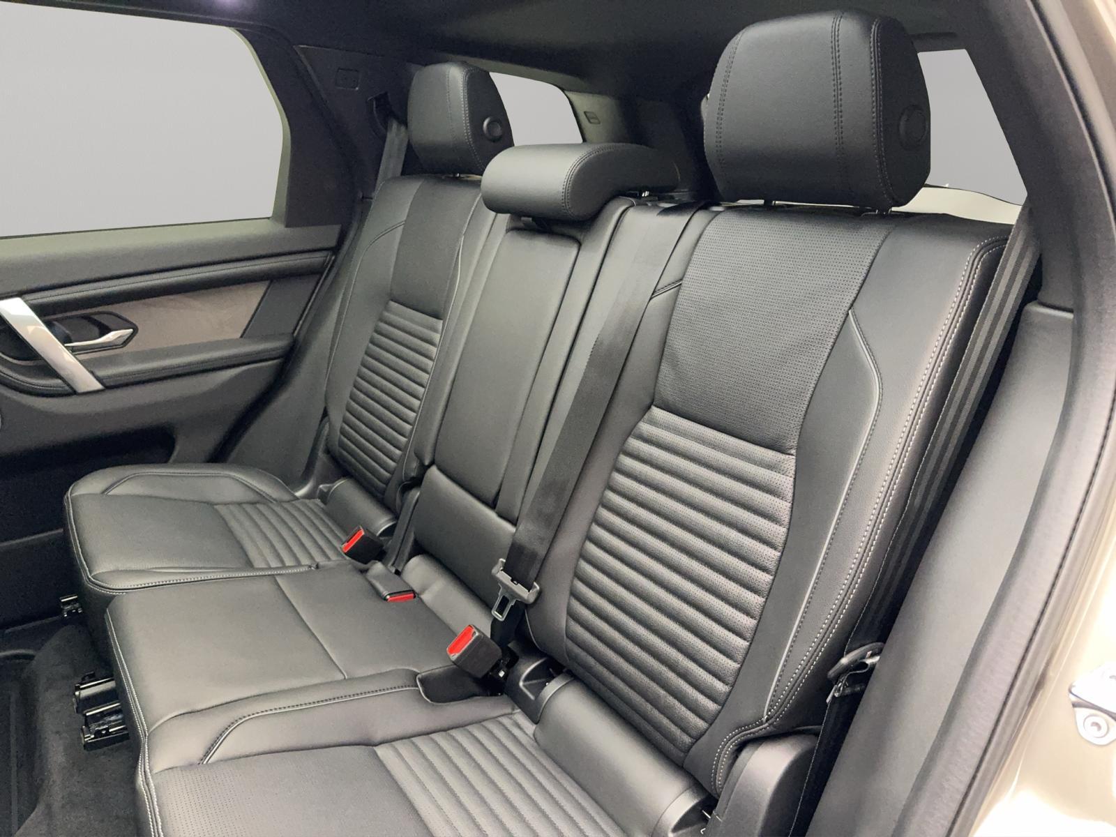 LAND ROVER Discovery Sport 1.5 T 270e Dynamic SE-image-13