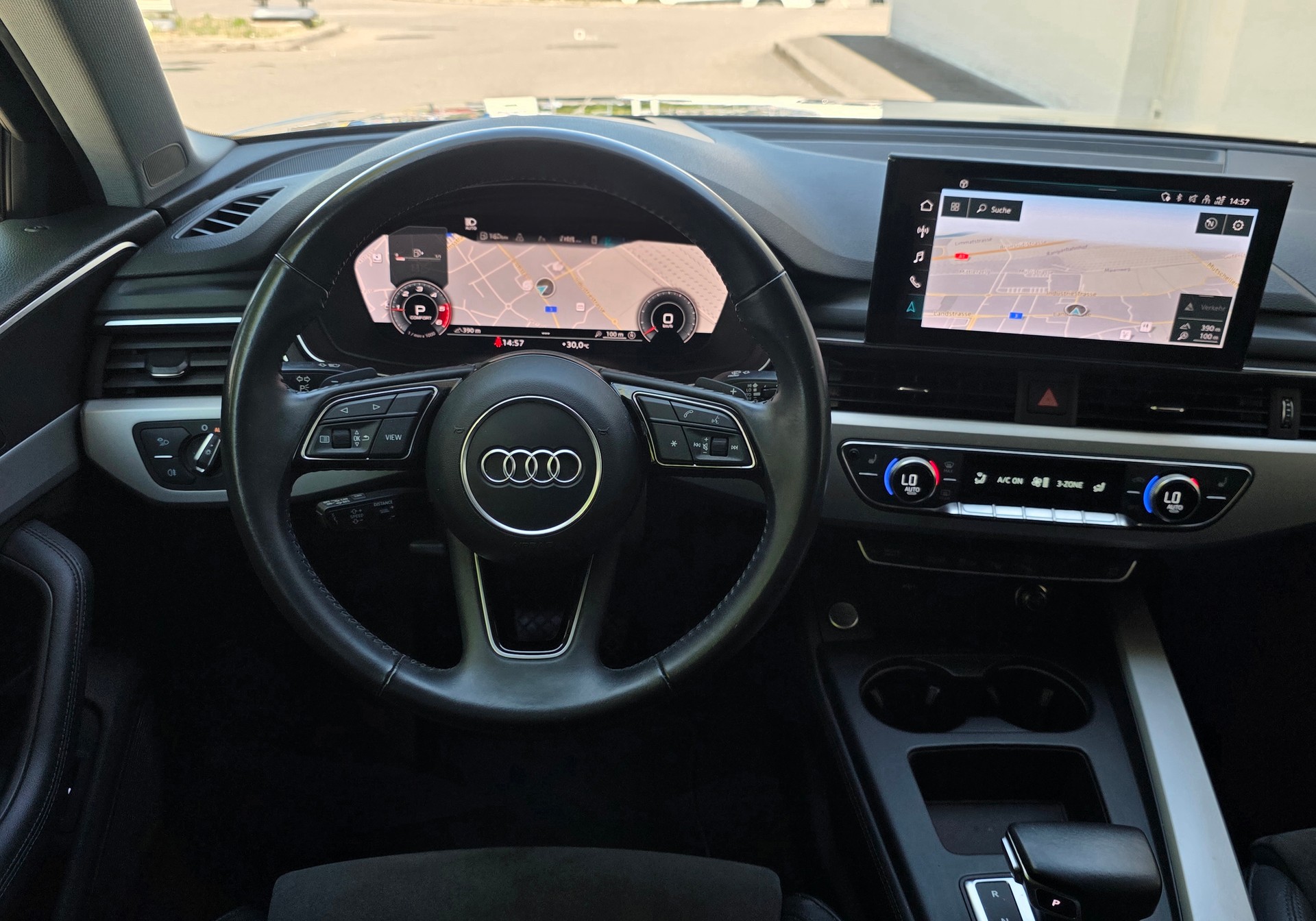 AUDI A4 Avant 40 TDI S Line Quattro S-tronic * CH-Fahrzeug *-image-13