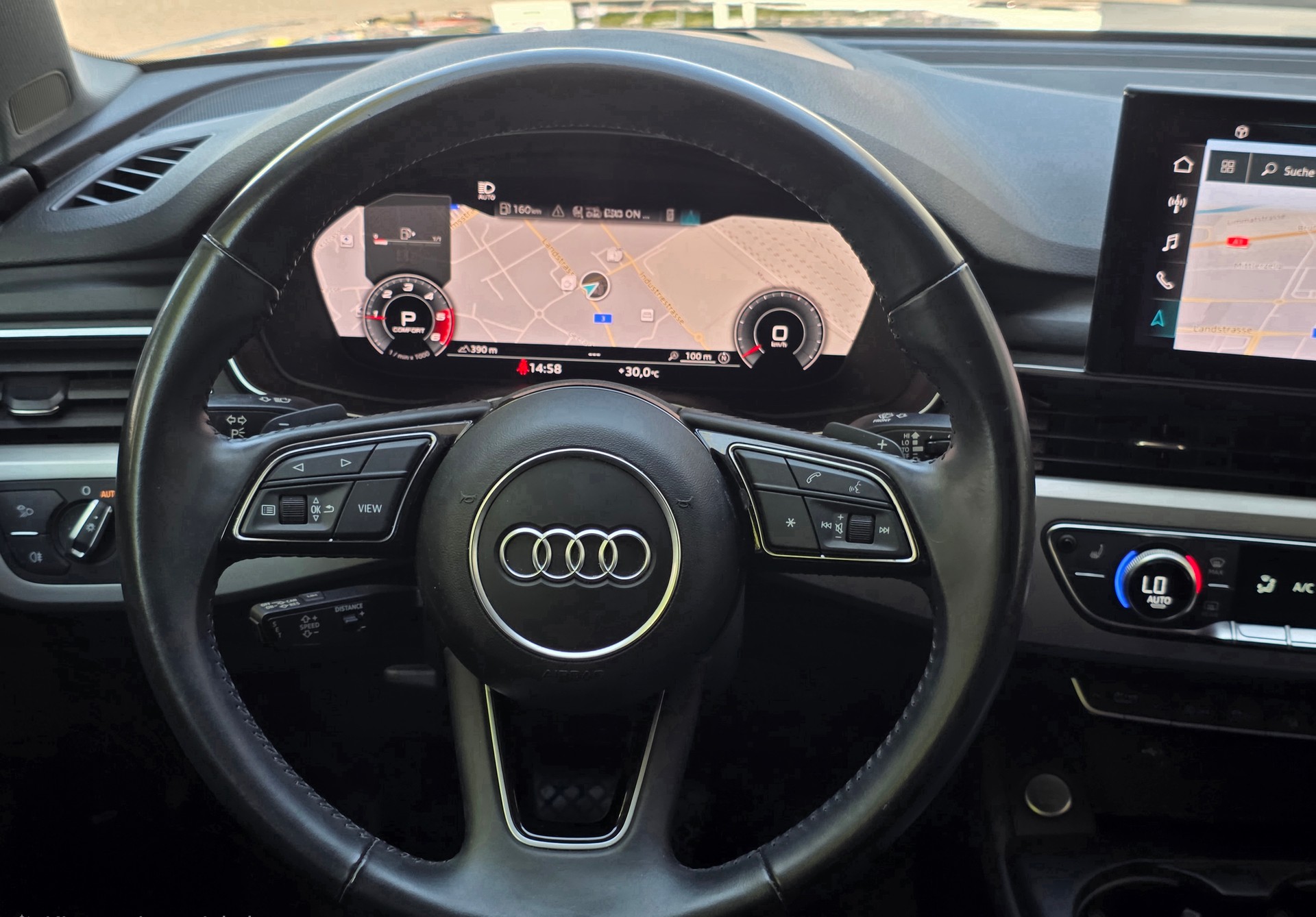 AUDI A4 Avant 40 TDI S Line Quattro S-tronic * CH-Fahrzeug *-image-14