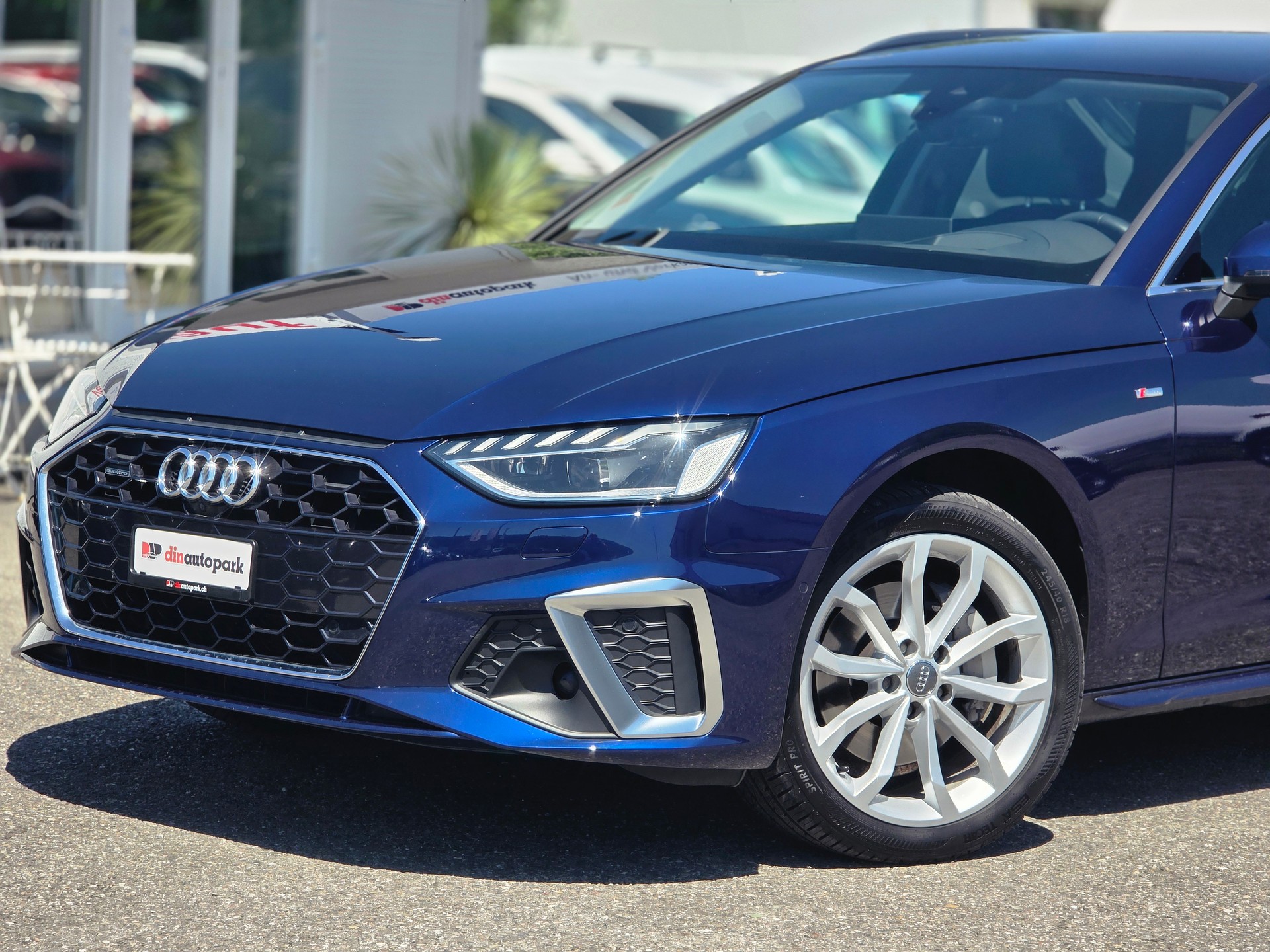 AUDI A4 Avant 40 TDI S Line Quattro S-tronic * CH-Fahrzeug *-showroom-element-2