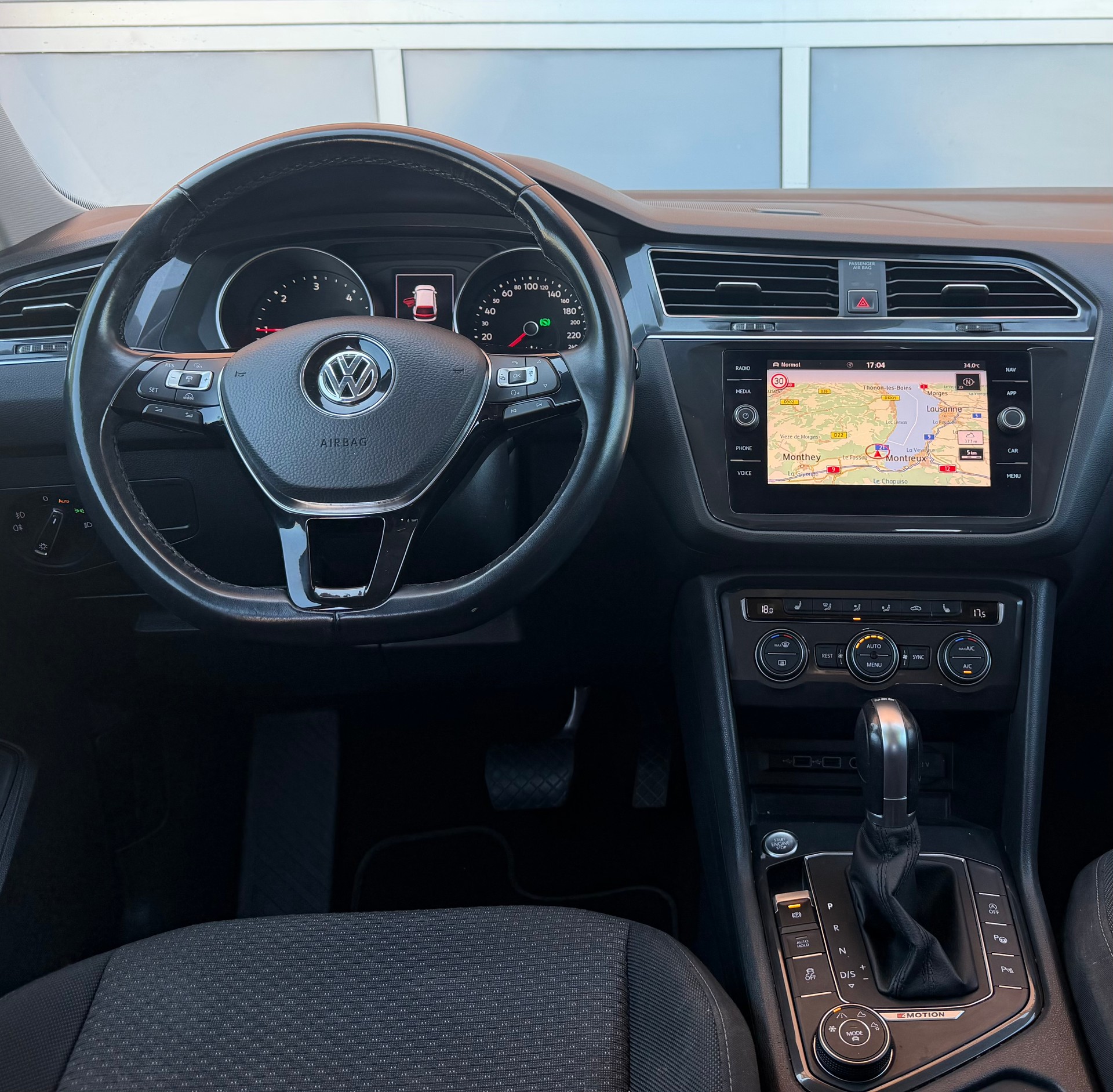 VW Tiguan Allspace 2.0 TDI SCR Comfortline 4MotionDSG 7 Places-image-9