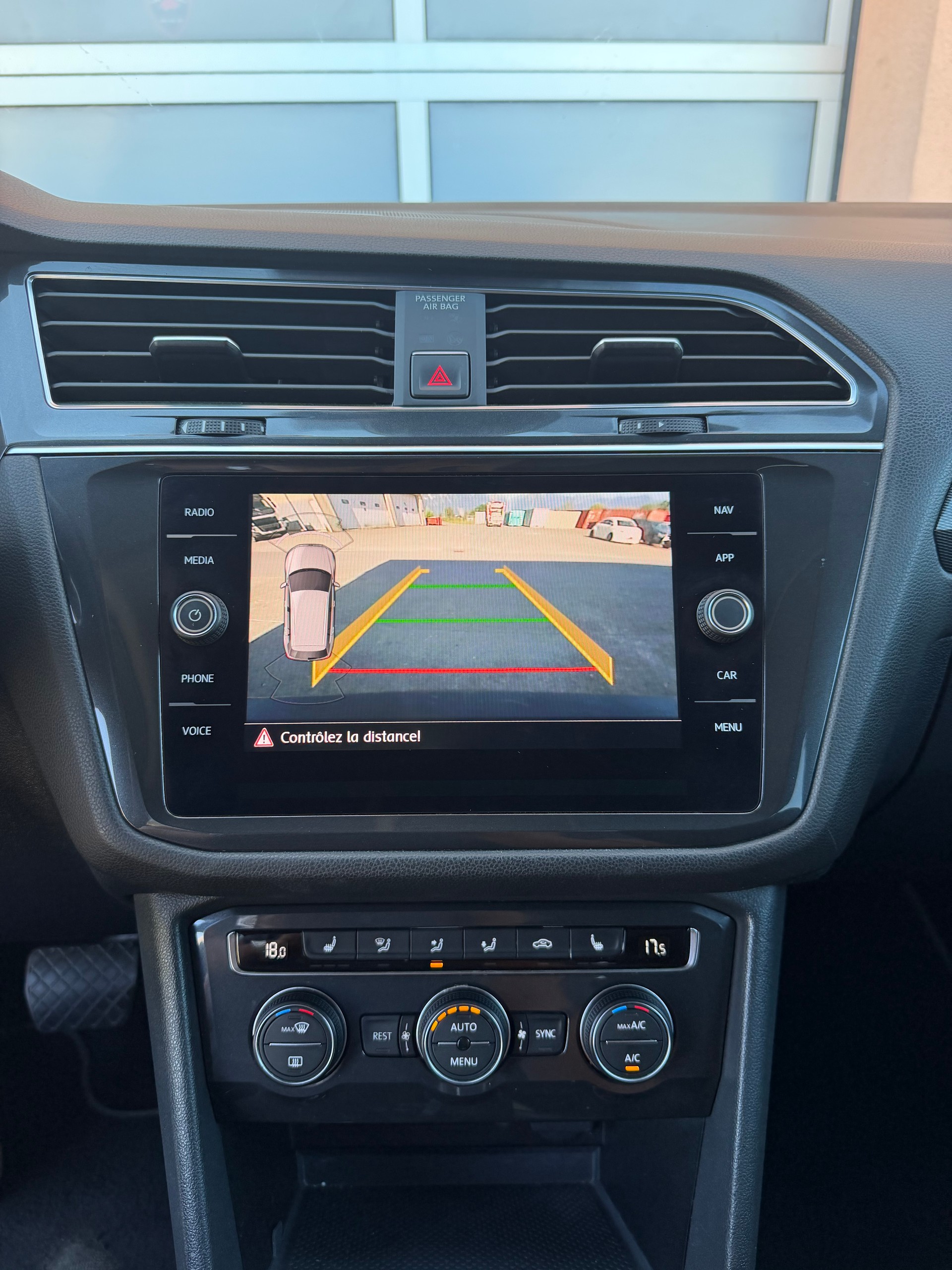 VW Tiguan Allspace 2.0 TDI SCR Comfortline 4MotionDSG 7 Places-image-10