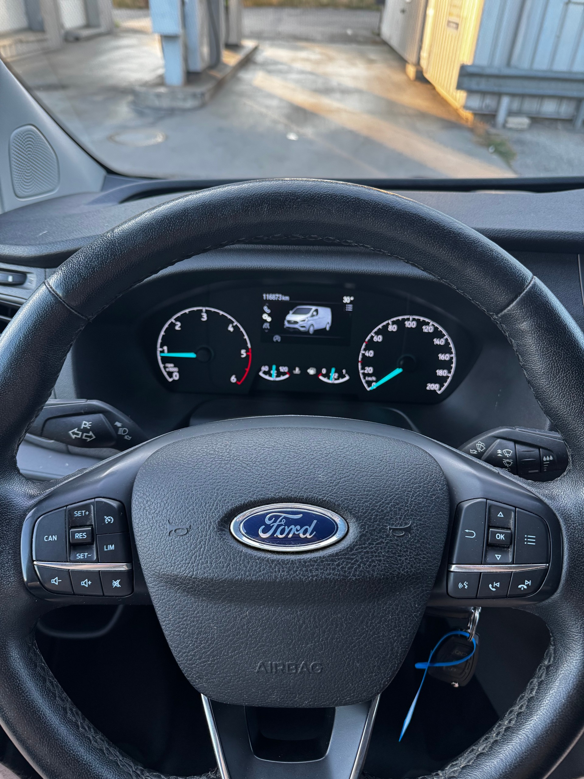 FORD Transit Custom Van 300 L1H1 Trend-image-11