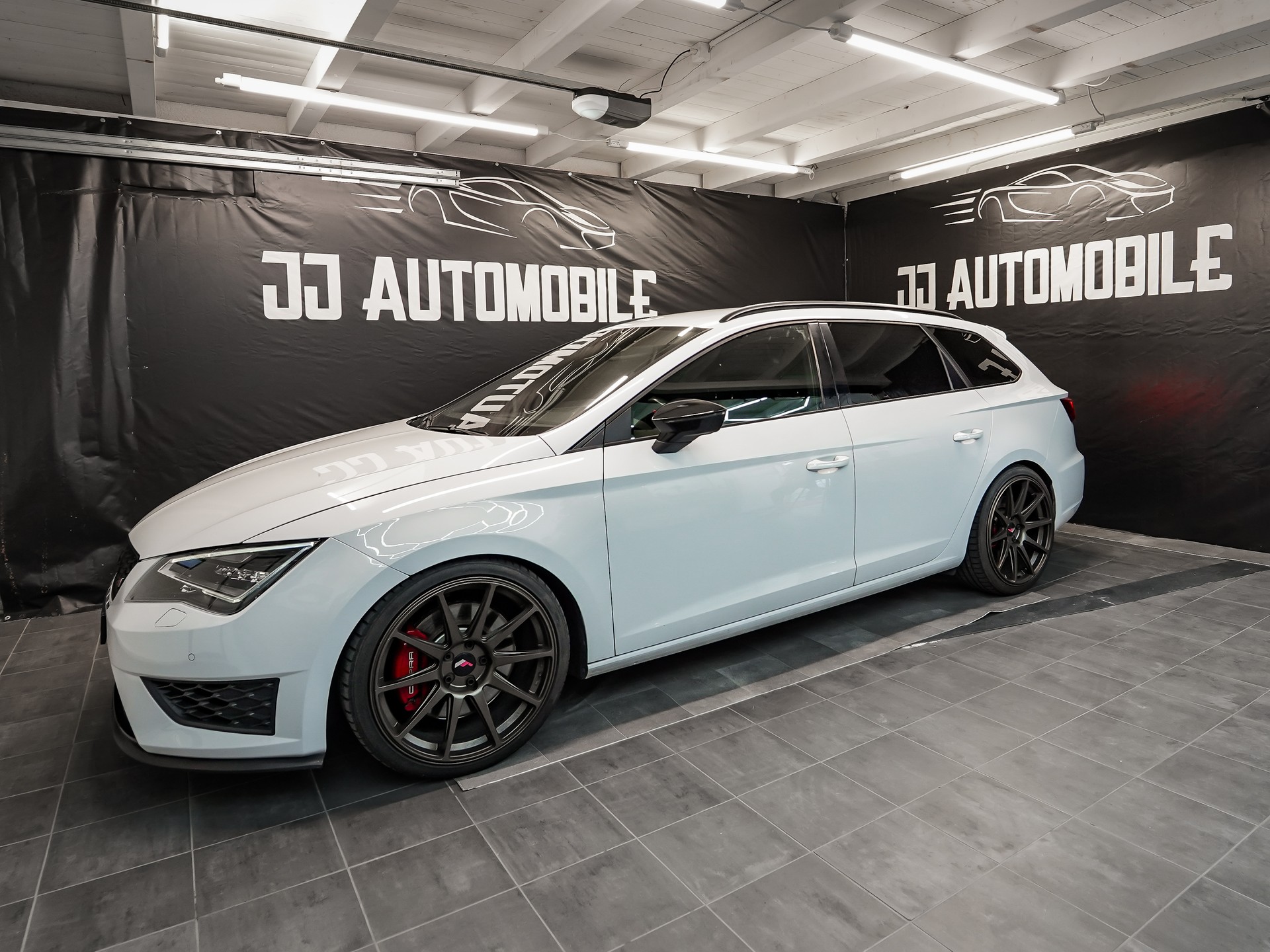 SEAT Leon ST 2.0 TSI Cupra 290 DSG-image-4