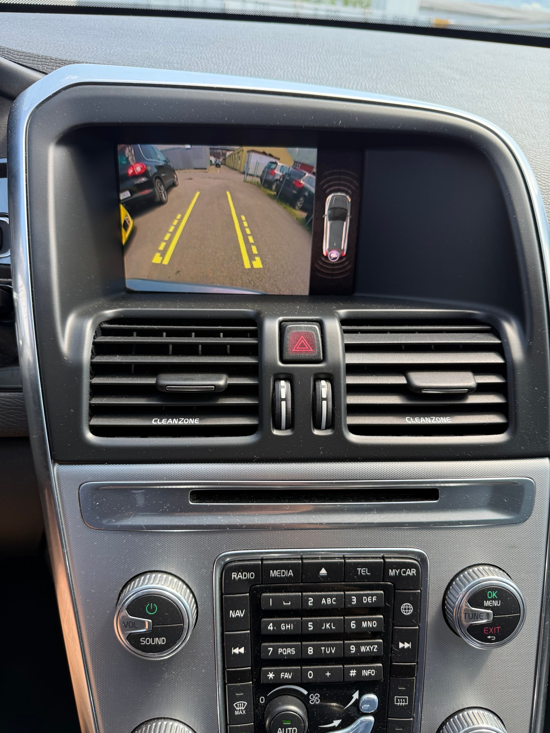 VOLVO XC60 T5 AWD Summum Geartronic-image-6