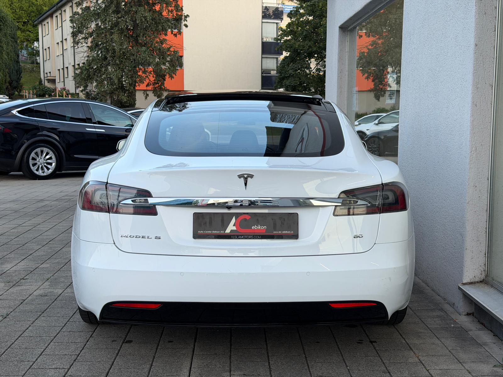 TESLA Model S 60 **FREE SUPERCHARGE**-image-4