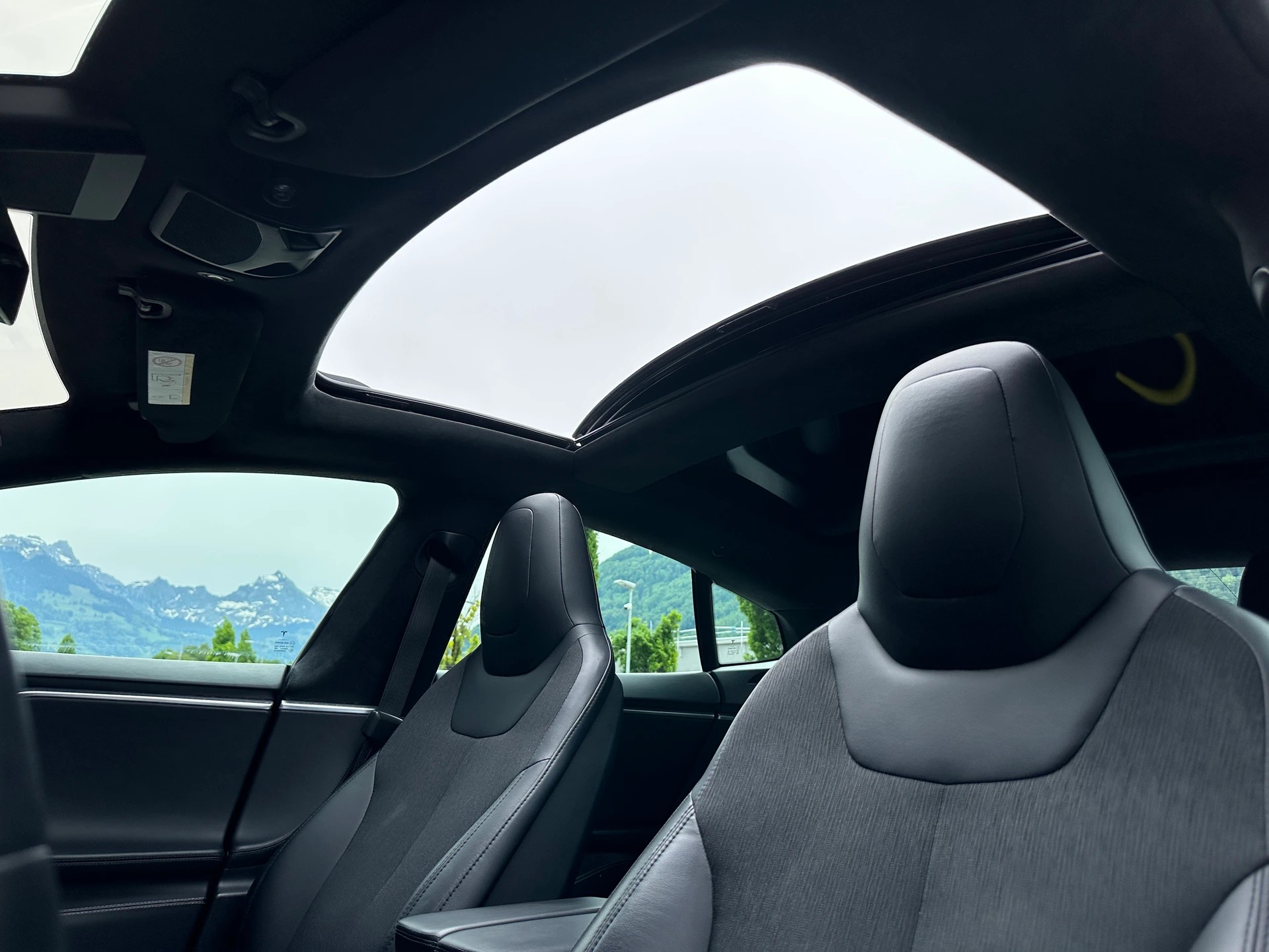 TESLA Model S 60 **FREE SUPERCHARGE**-image-20