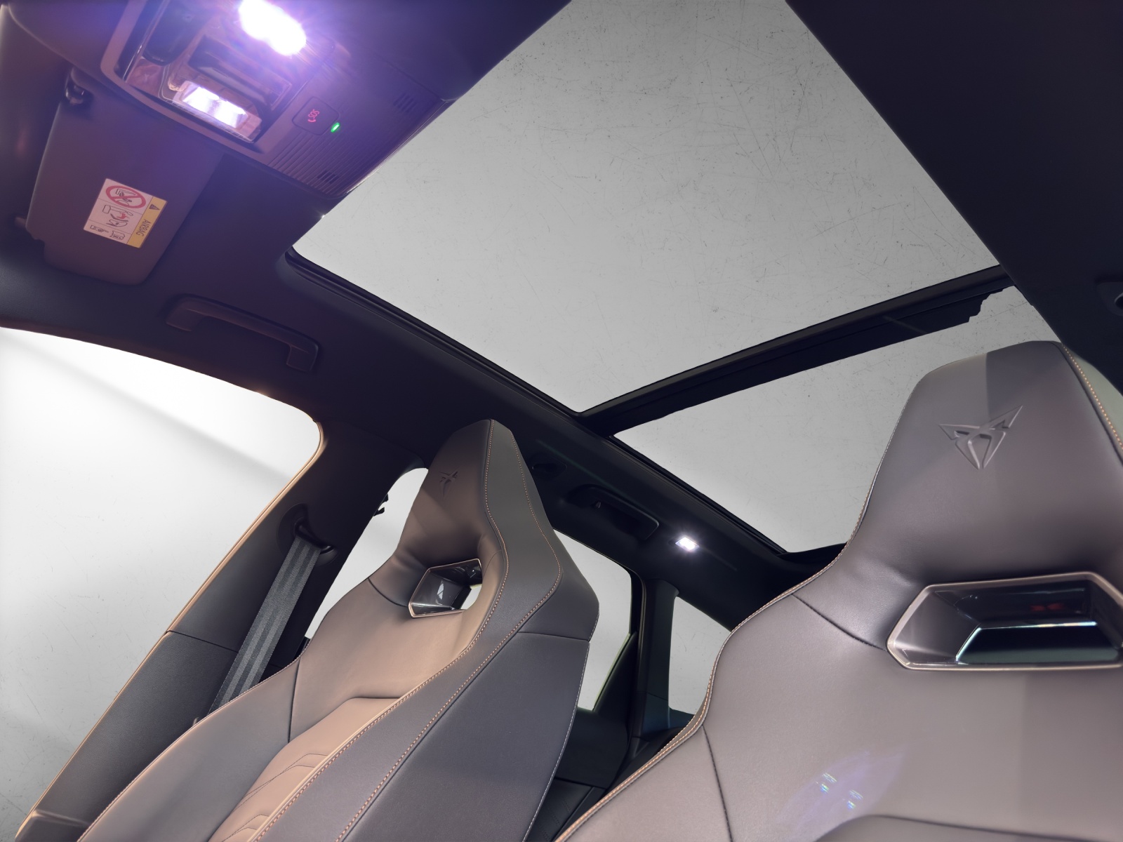 CUPRA LEON ST 2.0 TSI Black Symphony DSG 4Drive-image-14