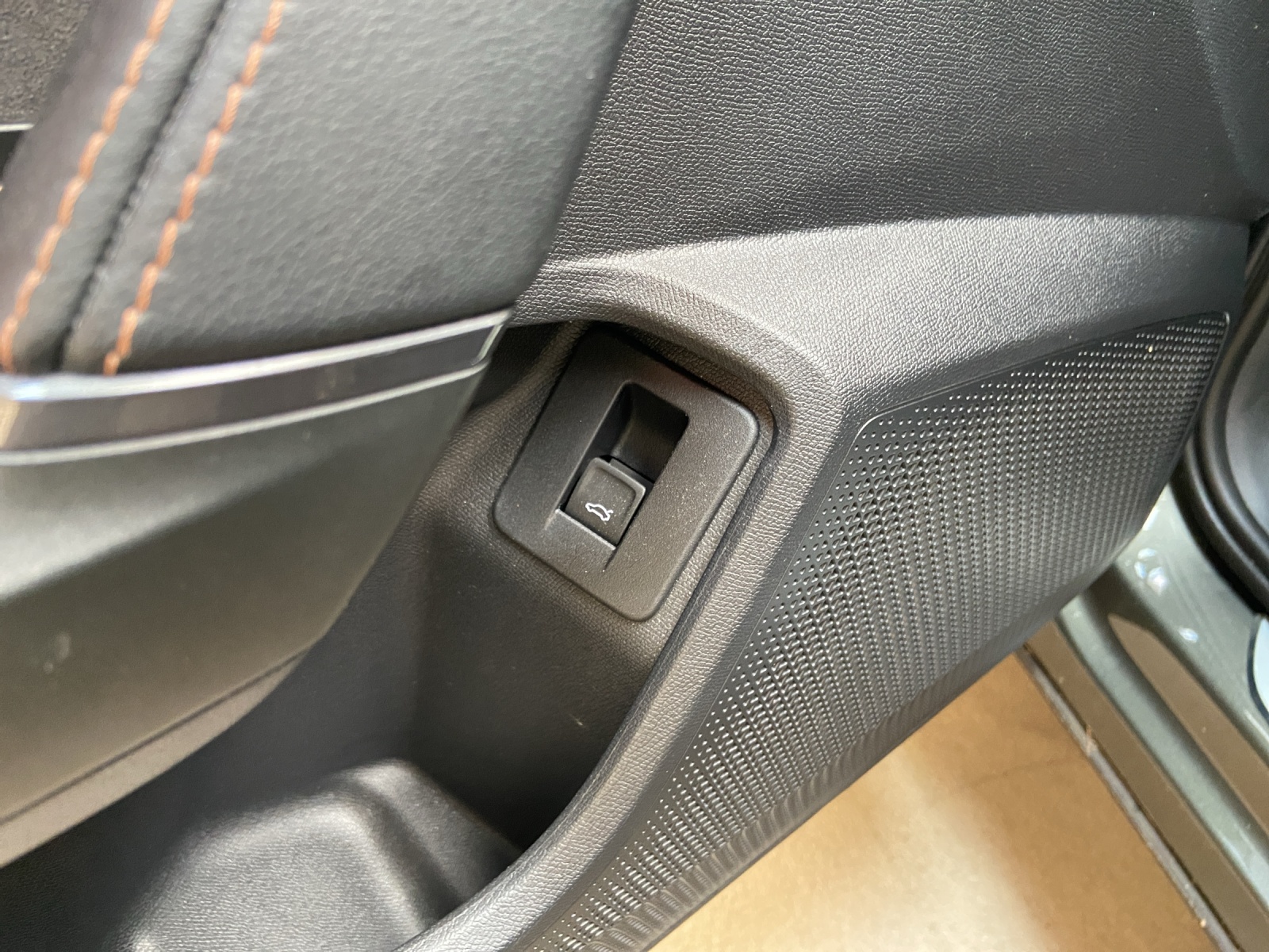 CUPRA Formentor 2.0 TSI VZ Tribe Edition DSG-image-11