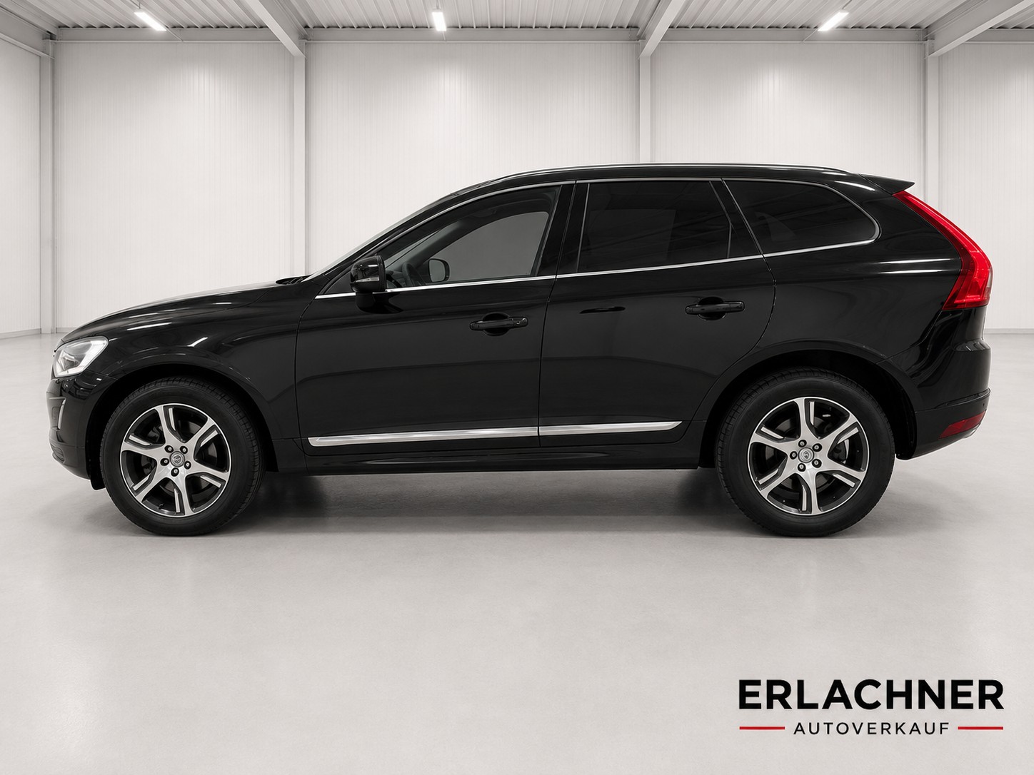 VOLVO XC60 D4 AWD Momentum Geartronic-image-7