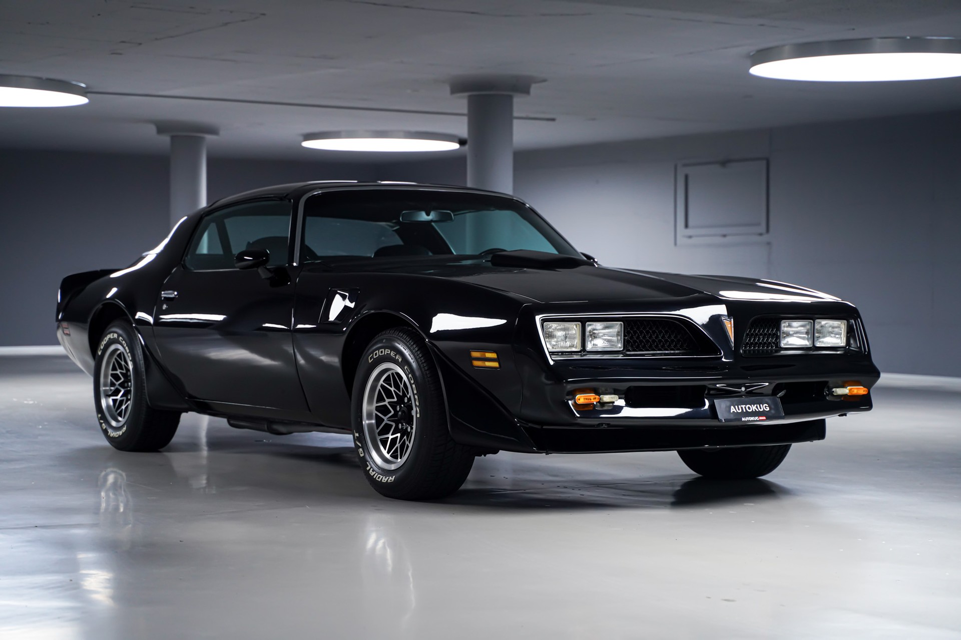 PONTIAC FIREBIRD Trans AM-showroom-element-2