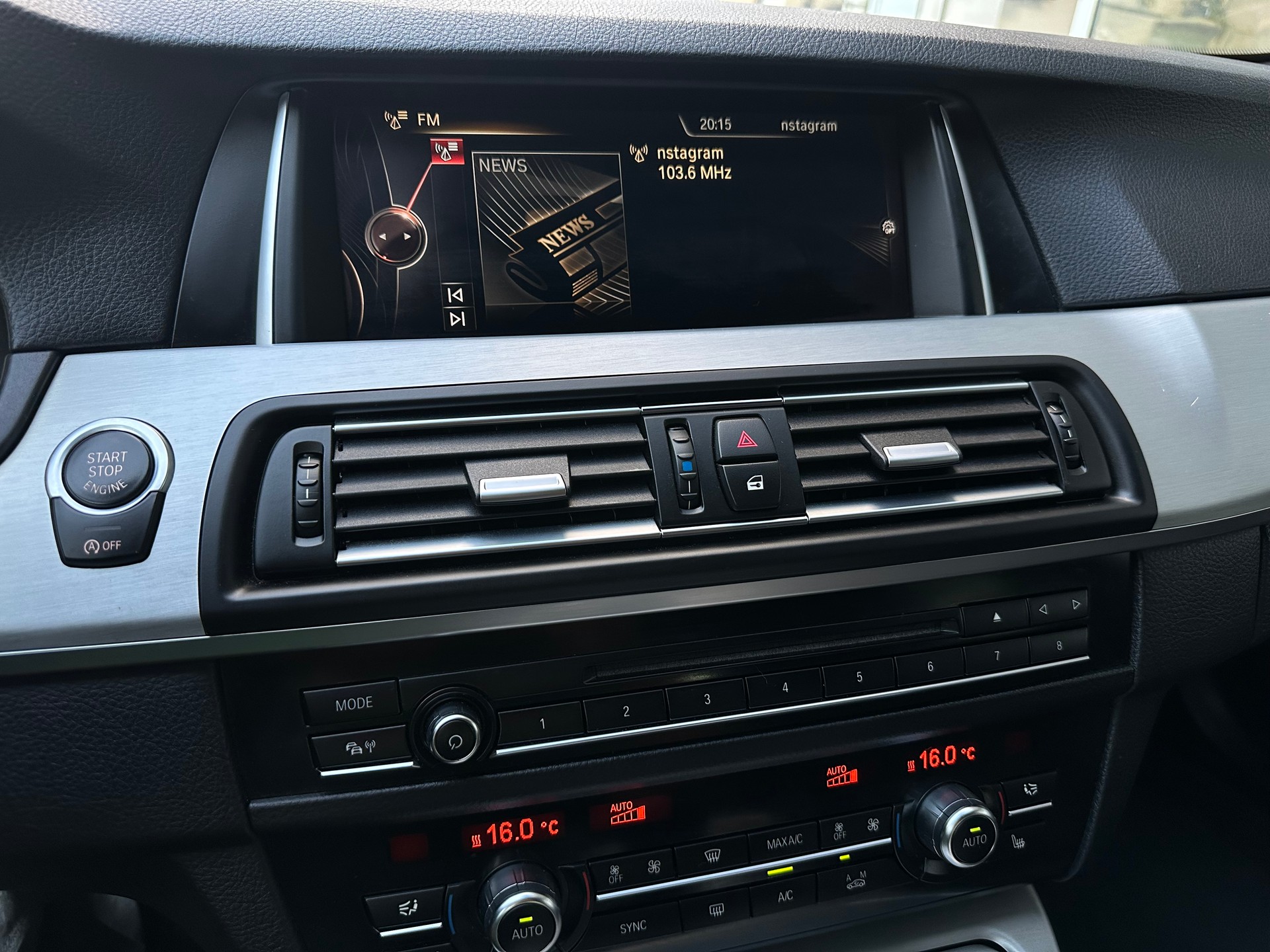 BMW 520d Touring xDrive Luxury Line Steptronic-image-13