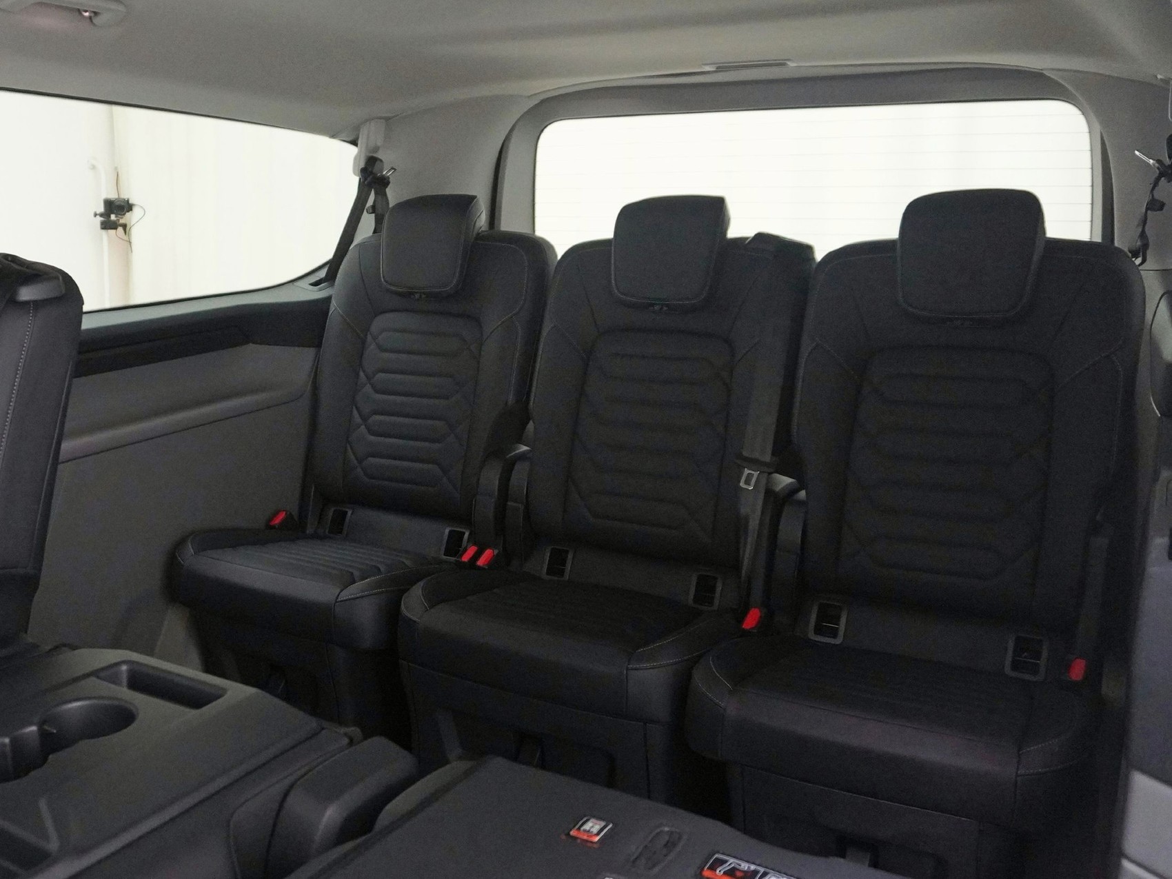 FORD Tourneo Custom L1 2.5 Plug-in-Hybrid Titanium X-image-15
