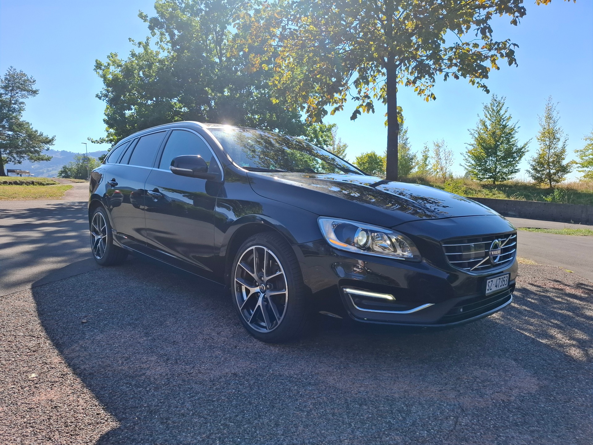 VOLVO V60 D5 AWD Summum Geartronic