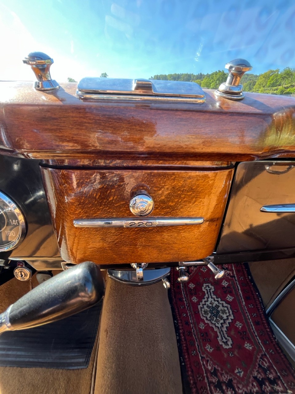 MERCEDES-BENZ 220B Cabriolet-image-12
