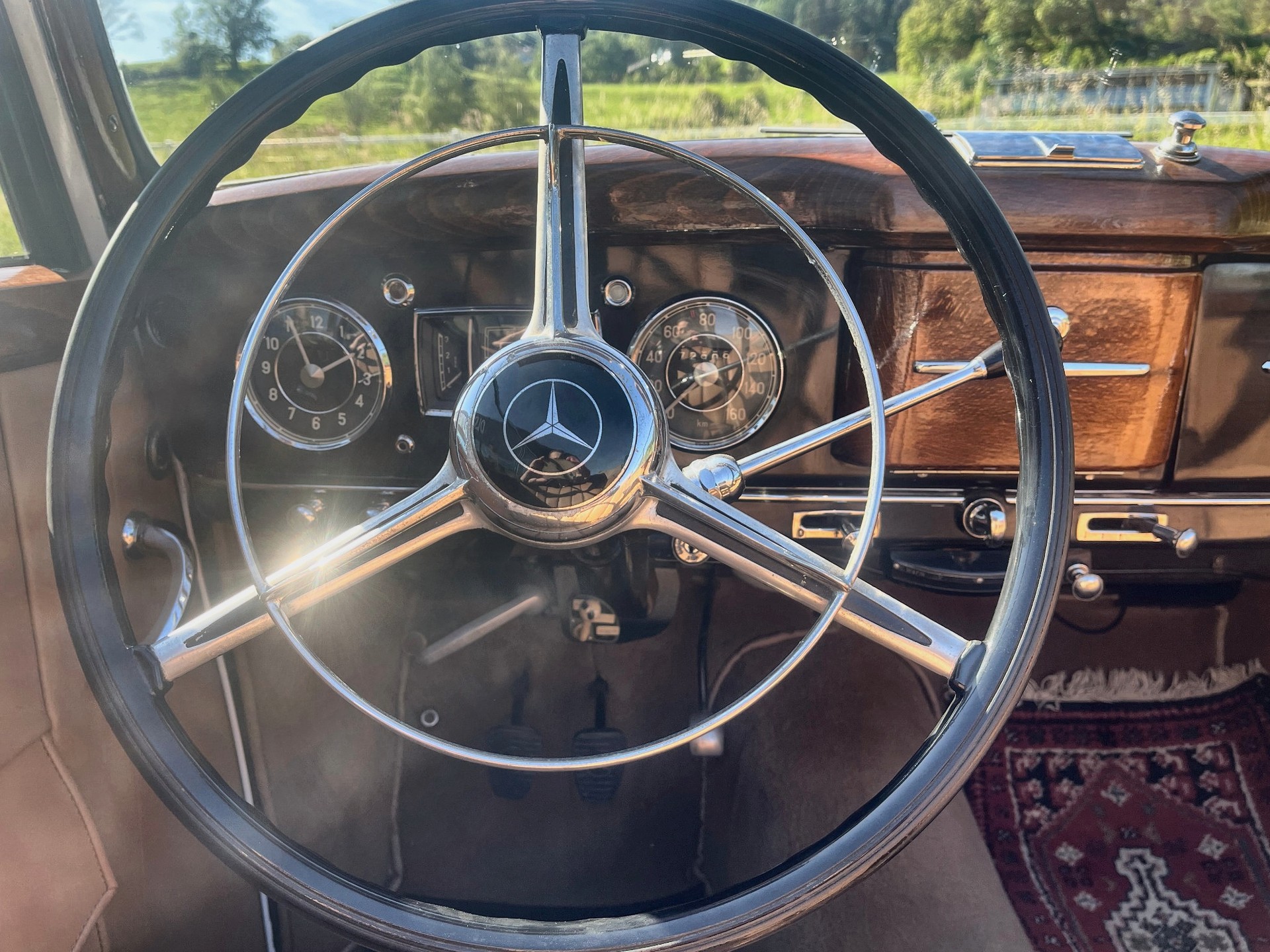 MERCEDES-BENZ 220B Cabriolet-image-21