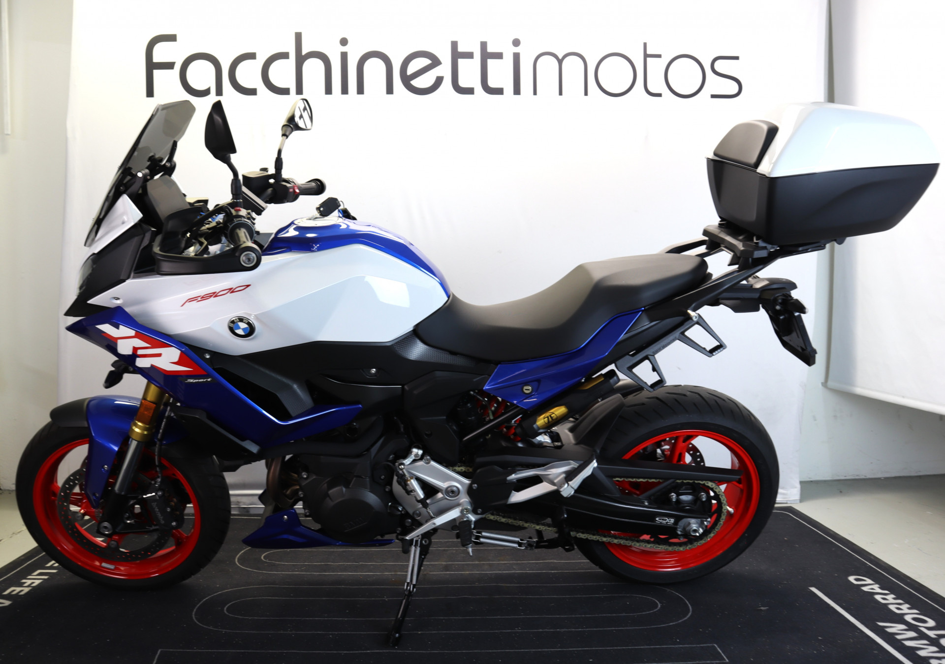 BMW F 900 XR A2 Sport-image-1