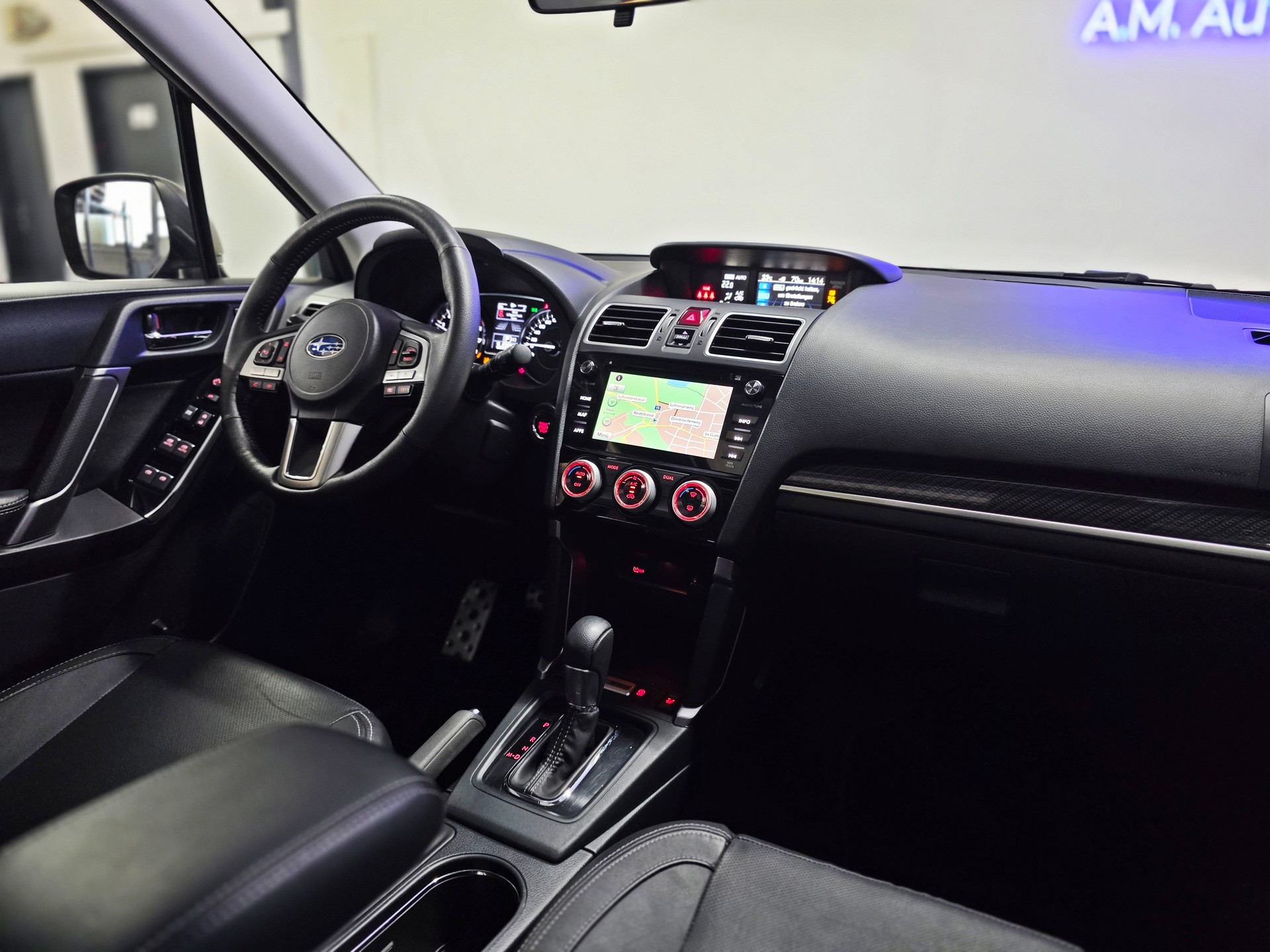 SUBARU Forester 2.0iS Executive Lineartronic AWD-image-16