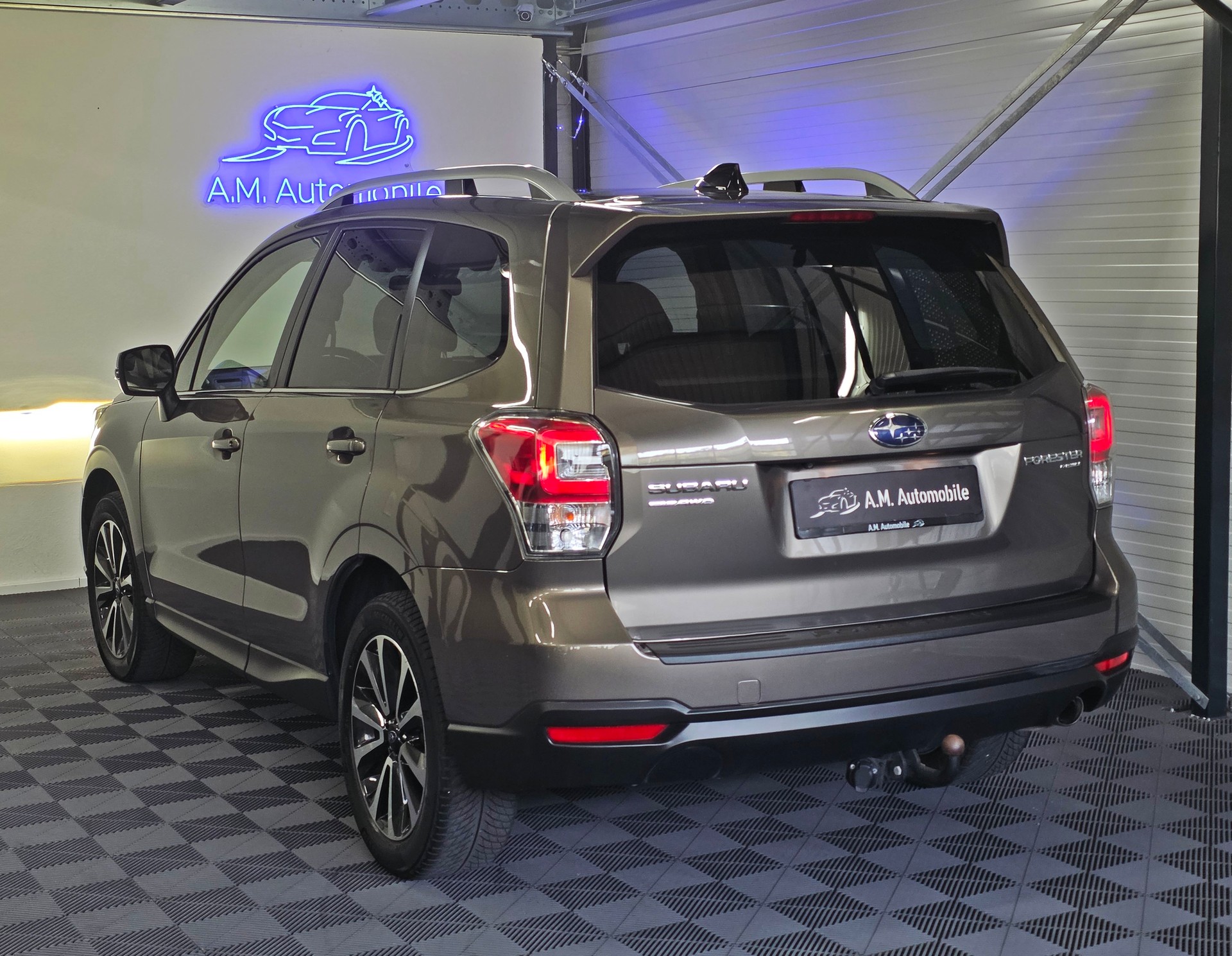 SUBARU Forester 2.0iS Executive Lineartronic AWD-image-5