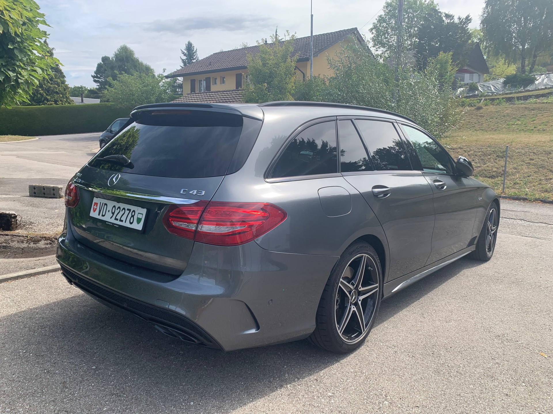 MERCEDES-BENZ C 43 AMG 4matic-image-2