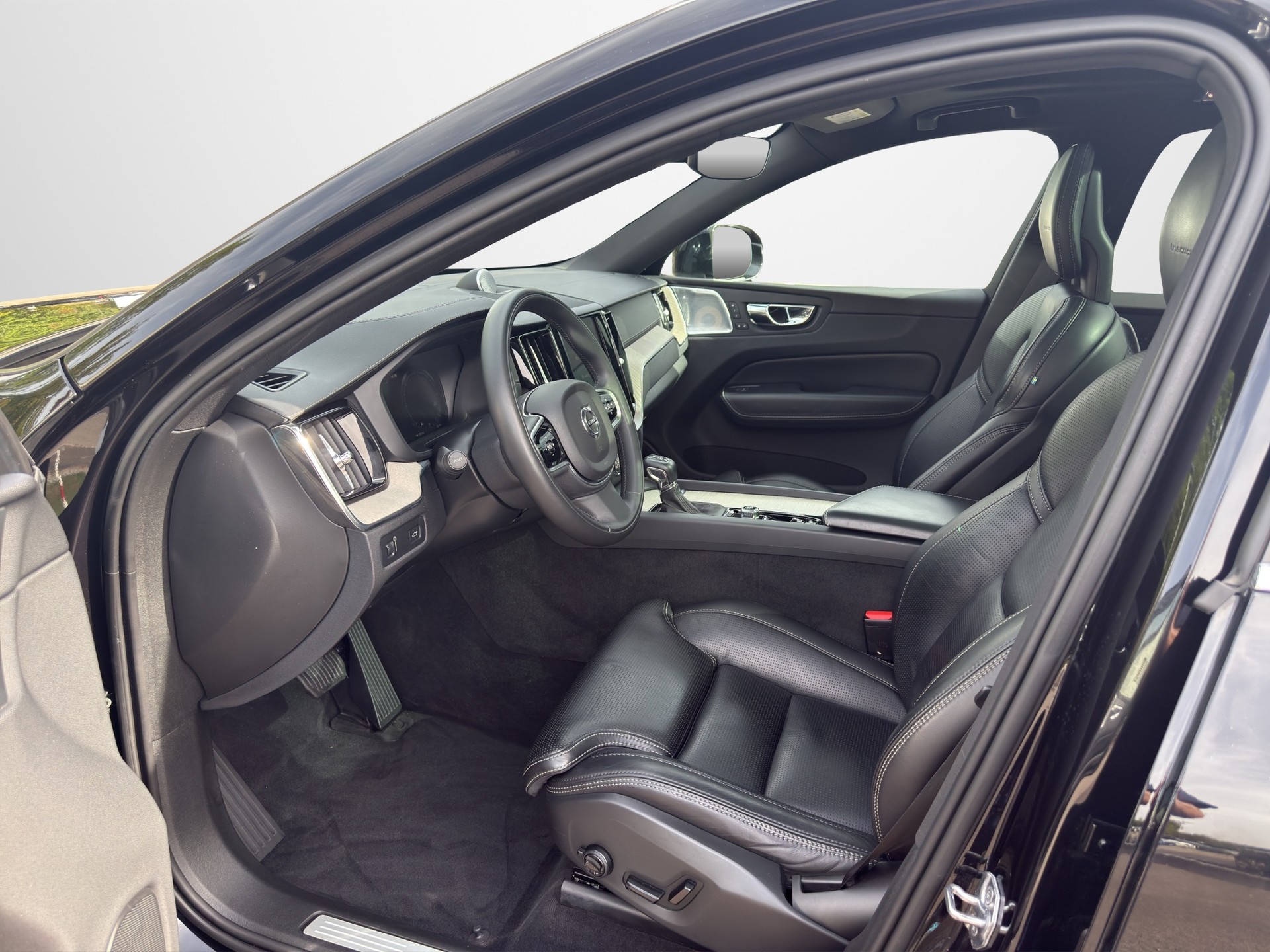 VOLVO XC60 2.0 D5 Inscription AWD-image-7