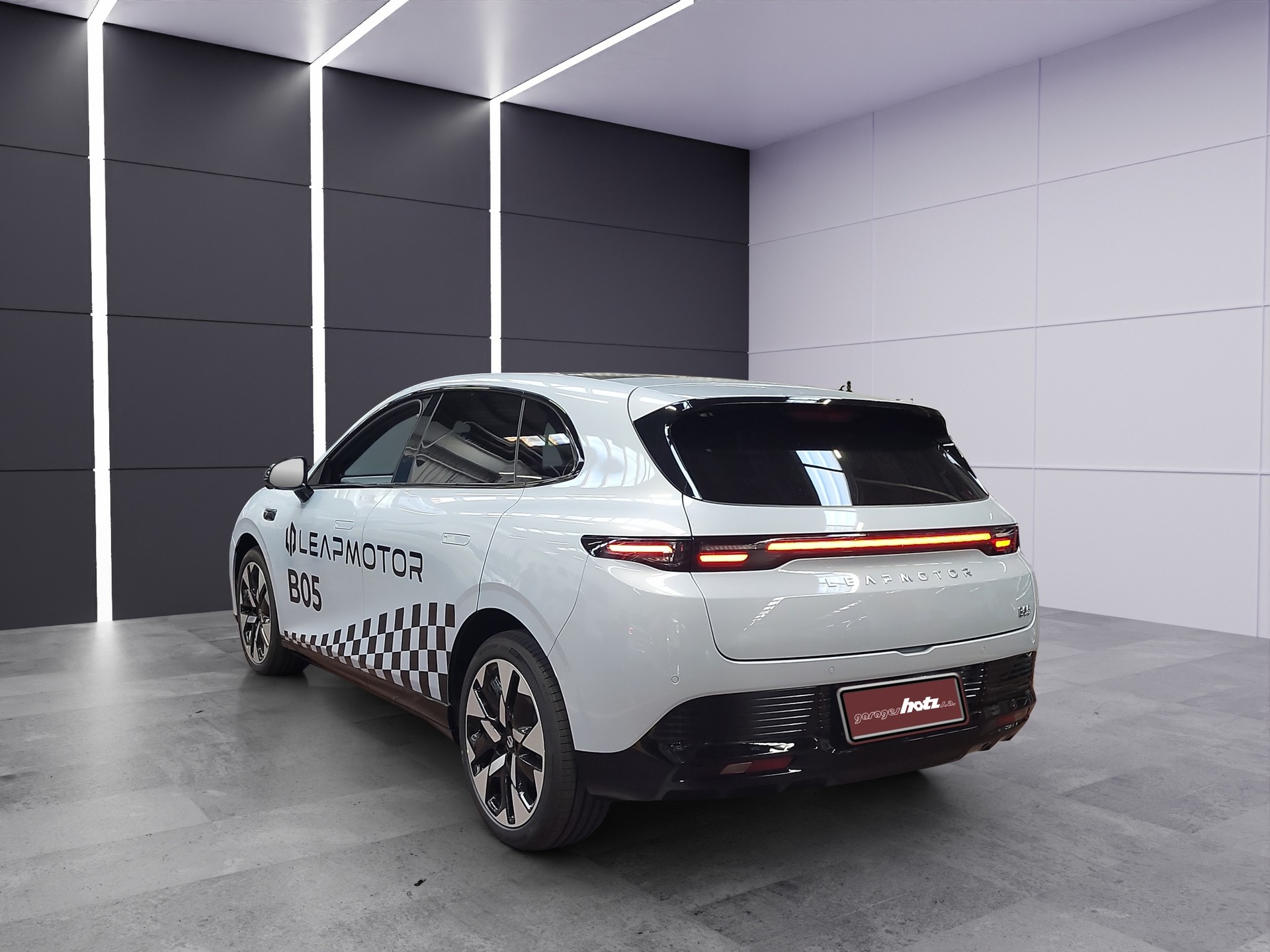 LEAPMOTOR B05 EV-showroom-element-2