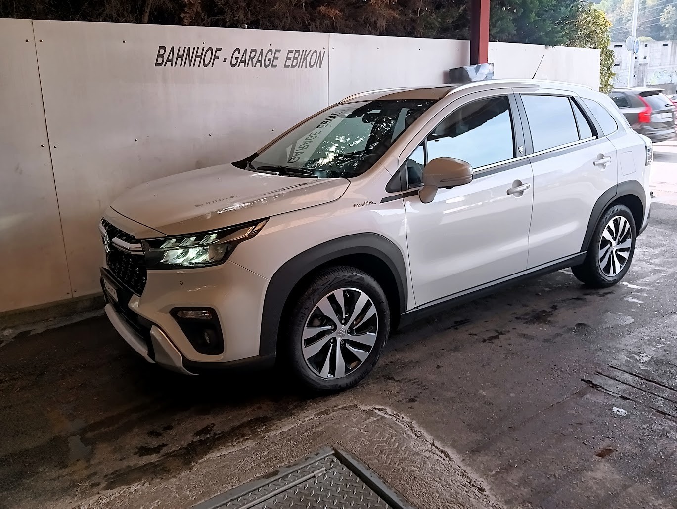 SUZUKI S-Cross 1.5 Piz Sulai Top Hybrid-image-3