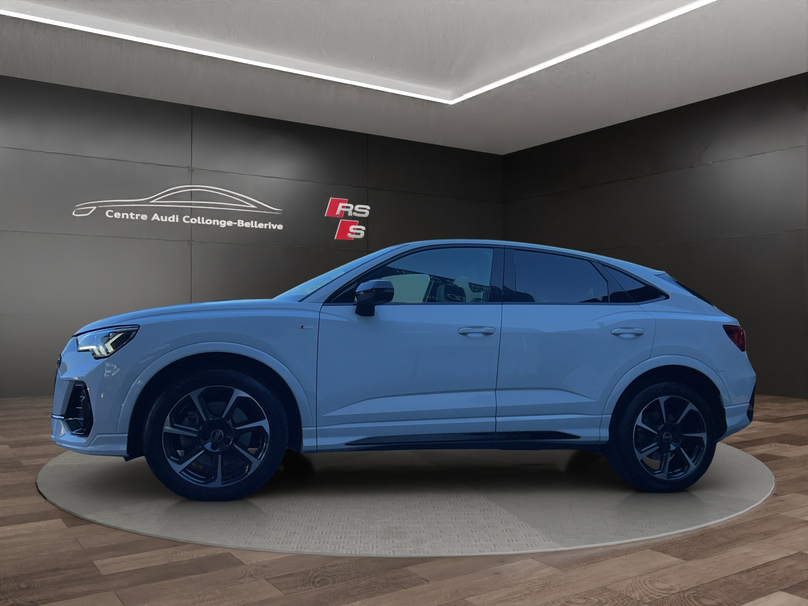 AUDI Q3 Sportback 40 TFSI S line quattro S-tronic-showroom-element-2