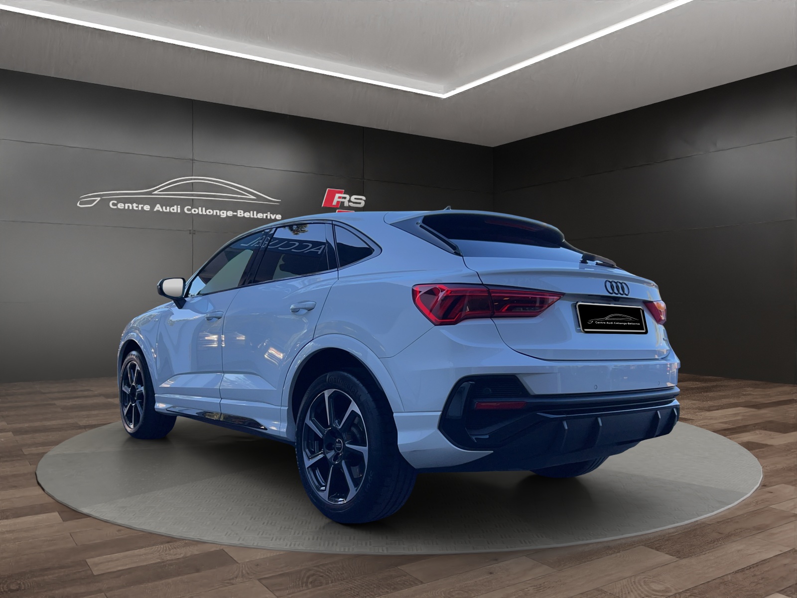 AUDI Q3 Sportback 40 TFSI S line quattro S-tronic-showroom-element-3