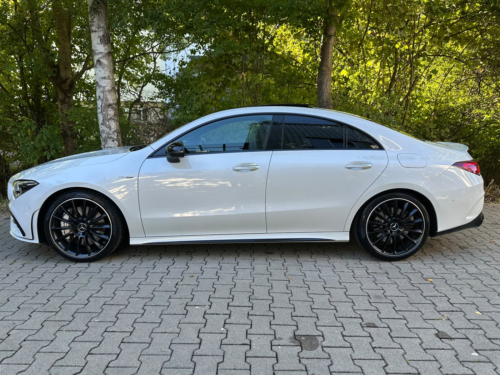 MERCEDES-BENZ CLA 35 AMG 4Matic 7G-DCT-showroom-element-1