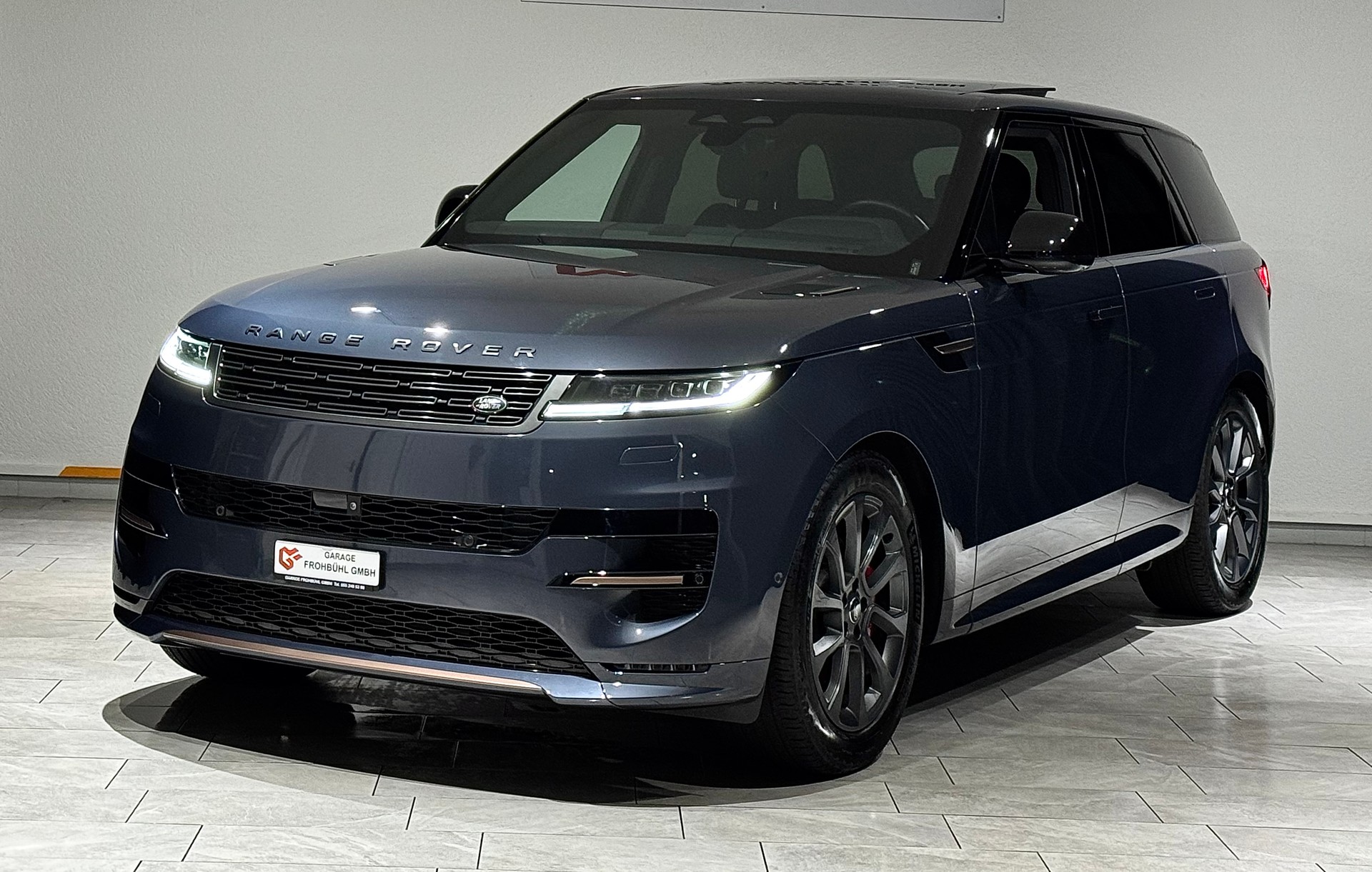LAND ROVER Range Rover D300 3.0D I6 MHEV SE Automatic | Werksgarantie | CH |