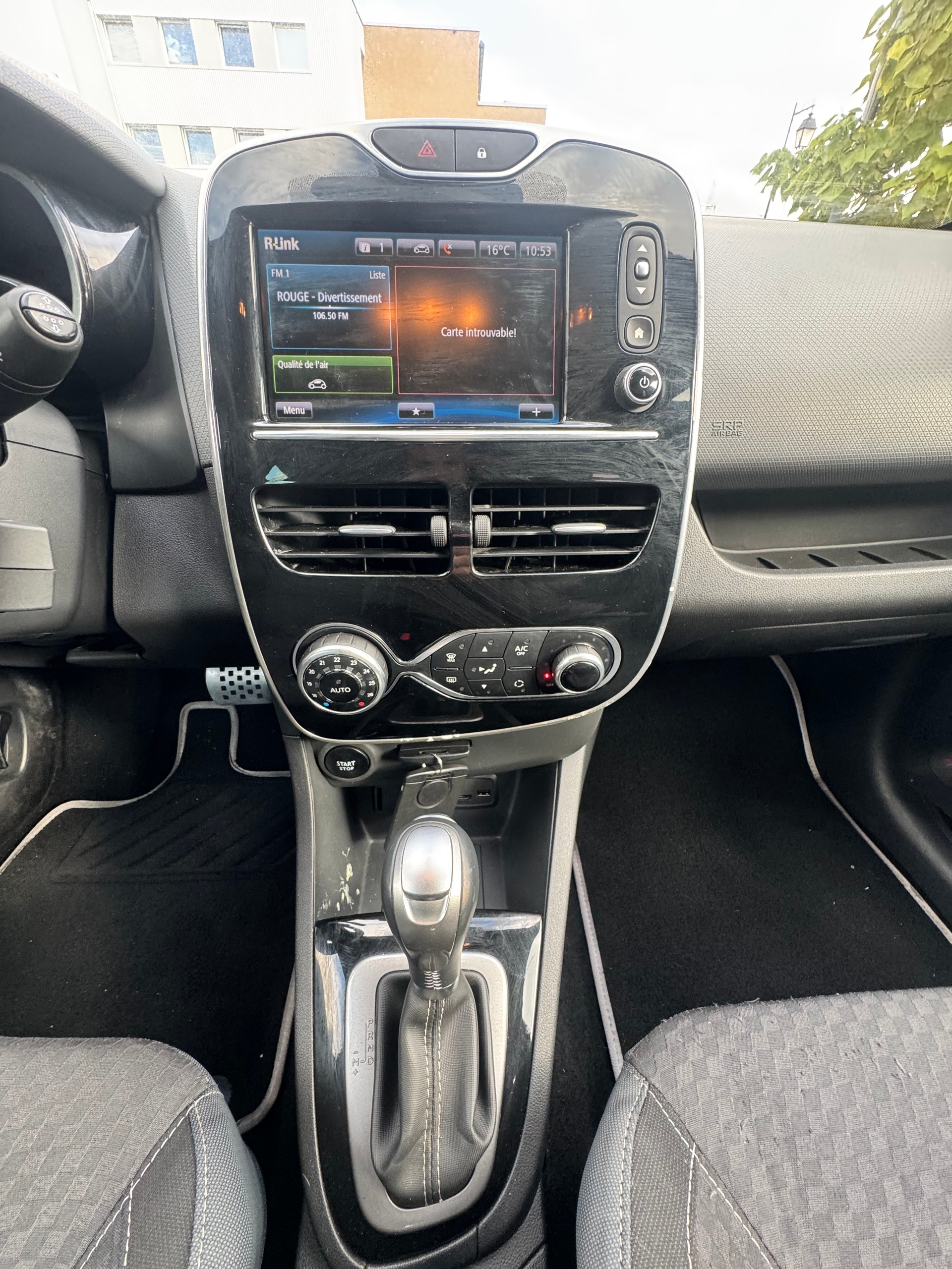 RENAULT Clio 1.2 16V T Limited GT-image-8