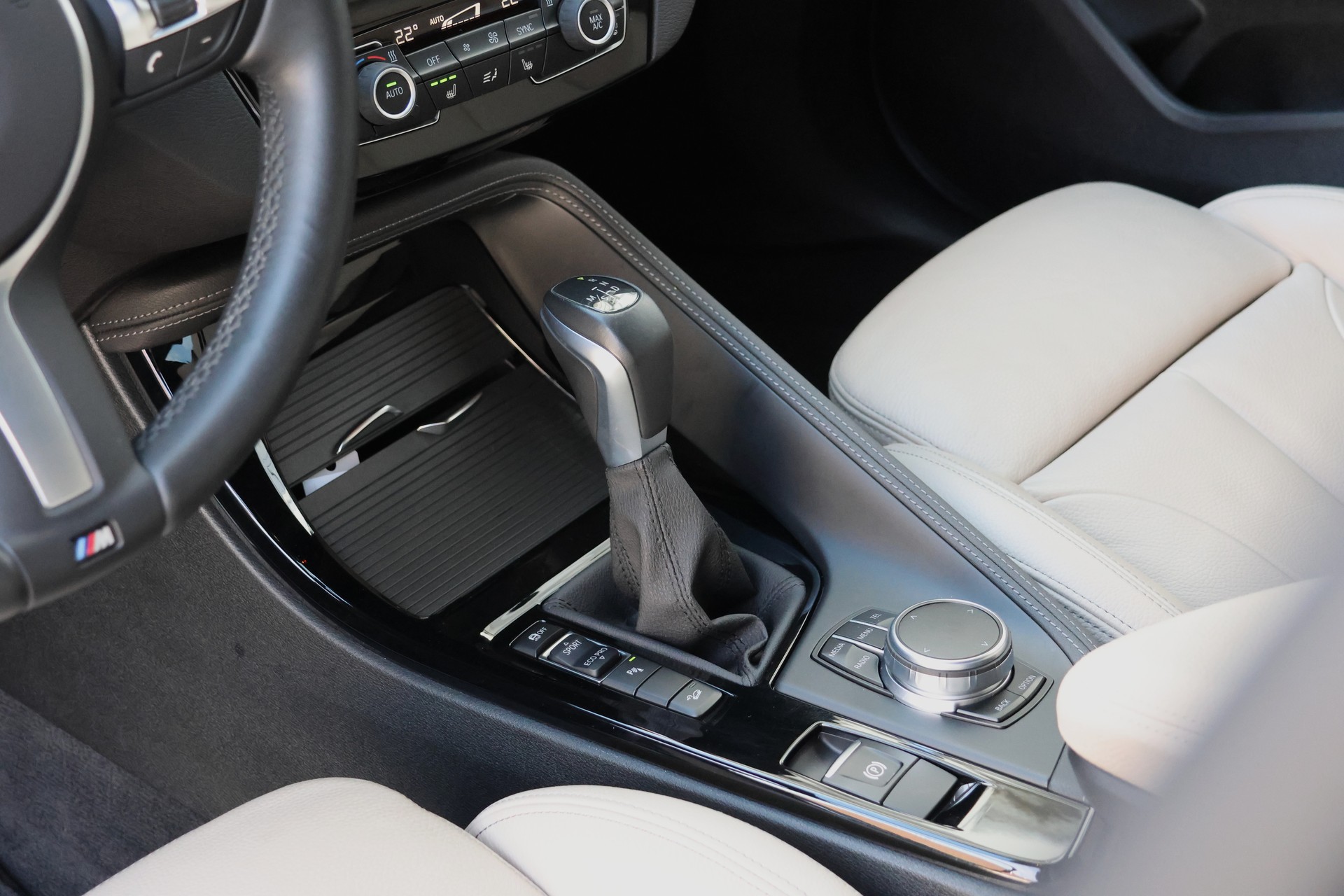 BMW X1 xDrive 25i M Sport Steptronic (CH)-image-10