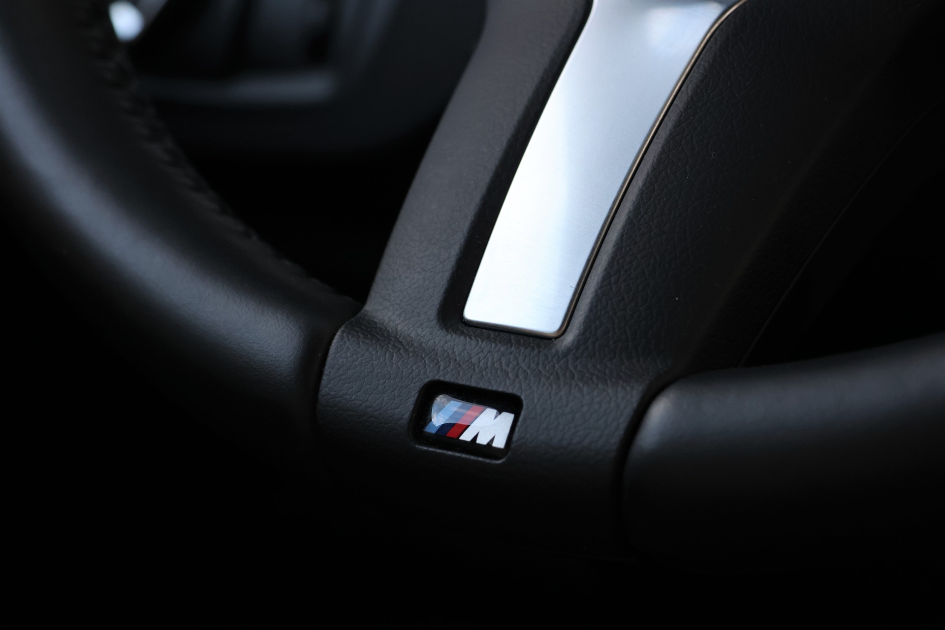 BMW X1 xDrive 25i M Sport Steptronic (CH)-image-16