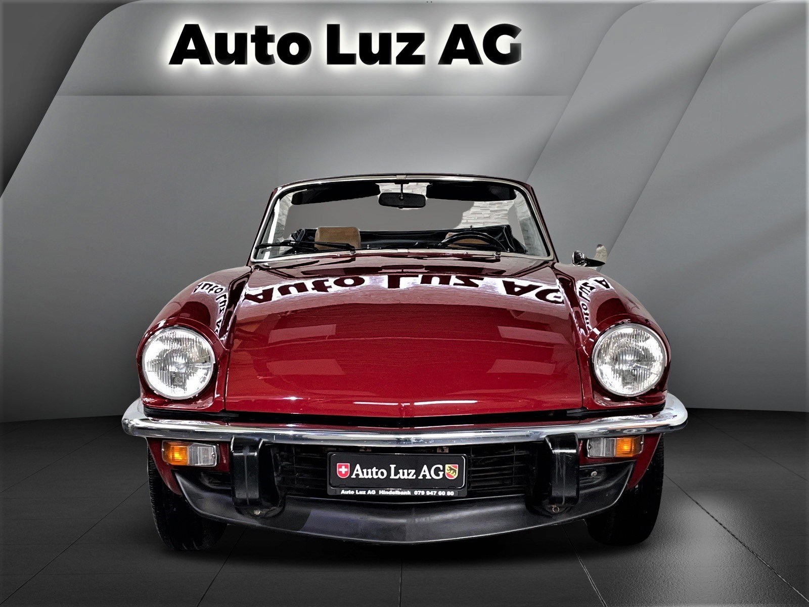 TRIUMPH Spitfire 1500-showroom-element-1
