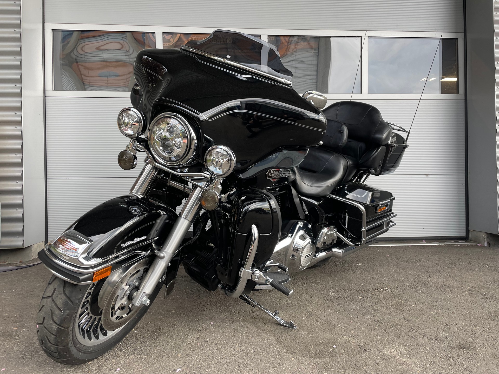HARLEY-DAVIDSON FLHTCU Electra Glide Ultra Classic ABS-image-3