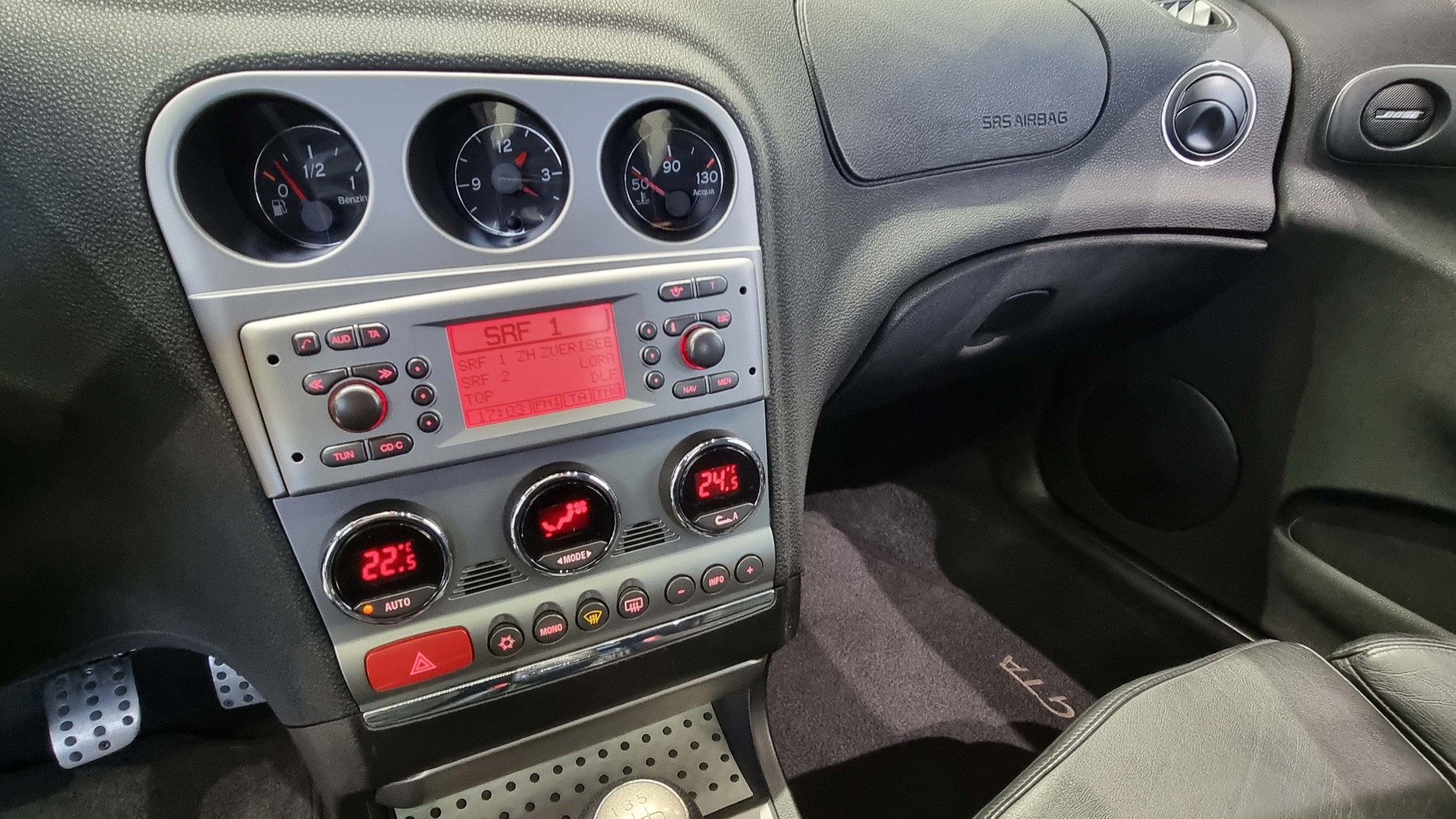 ALFA ROMEO 156 3.2 V6 24V GTA-image-13